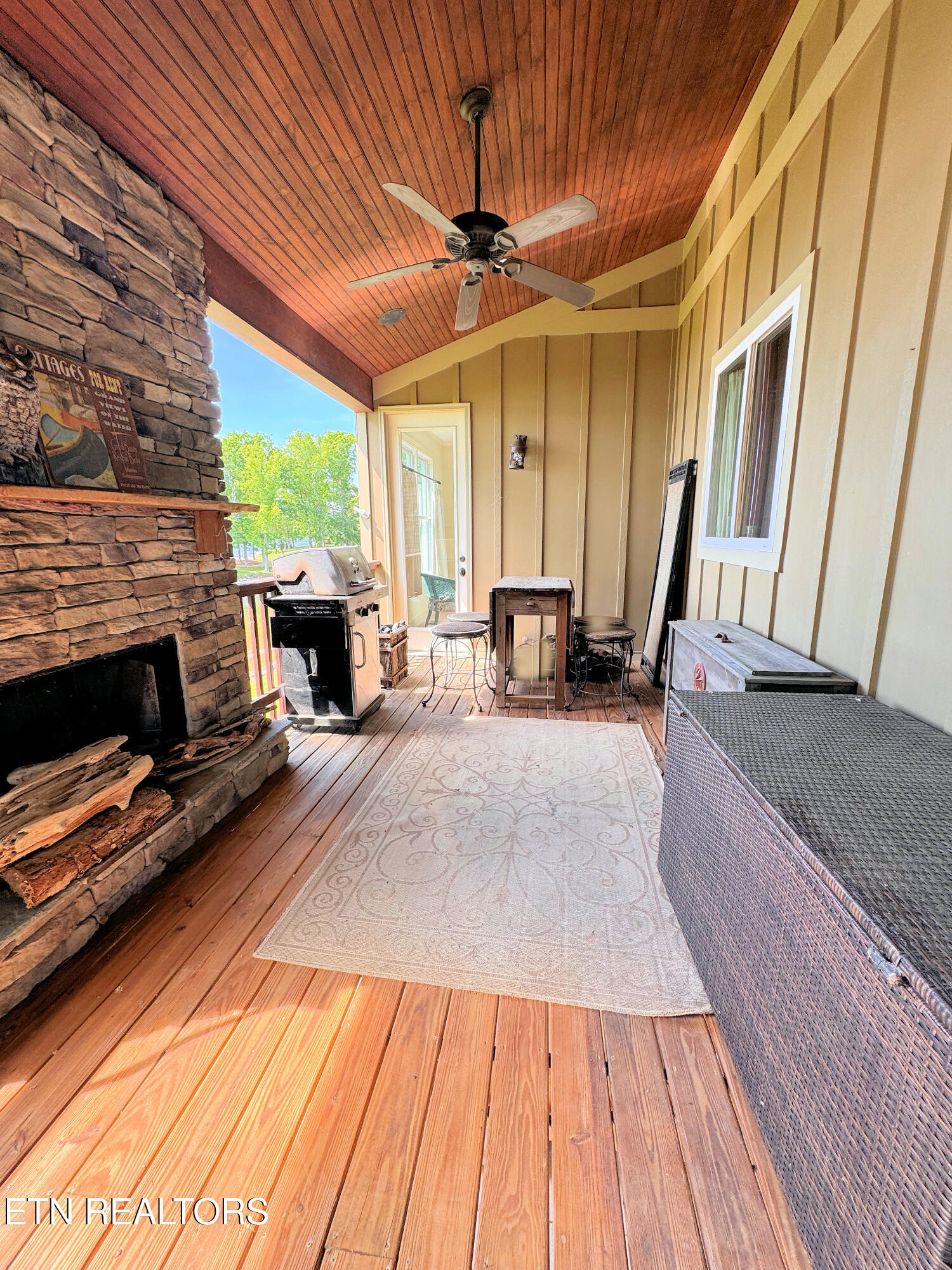 3010 White Oak Circle Rockwood TN 37854