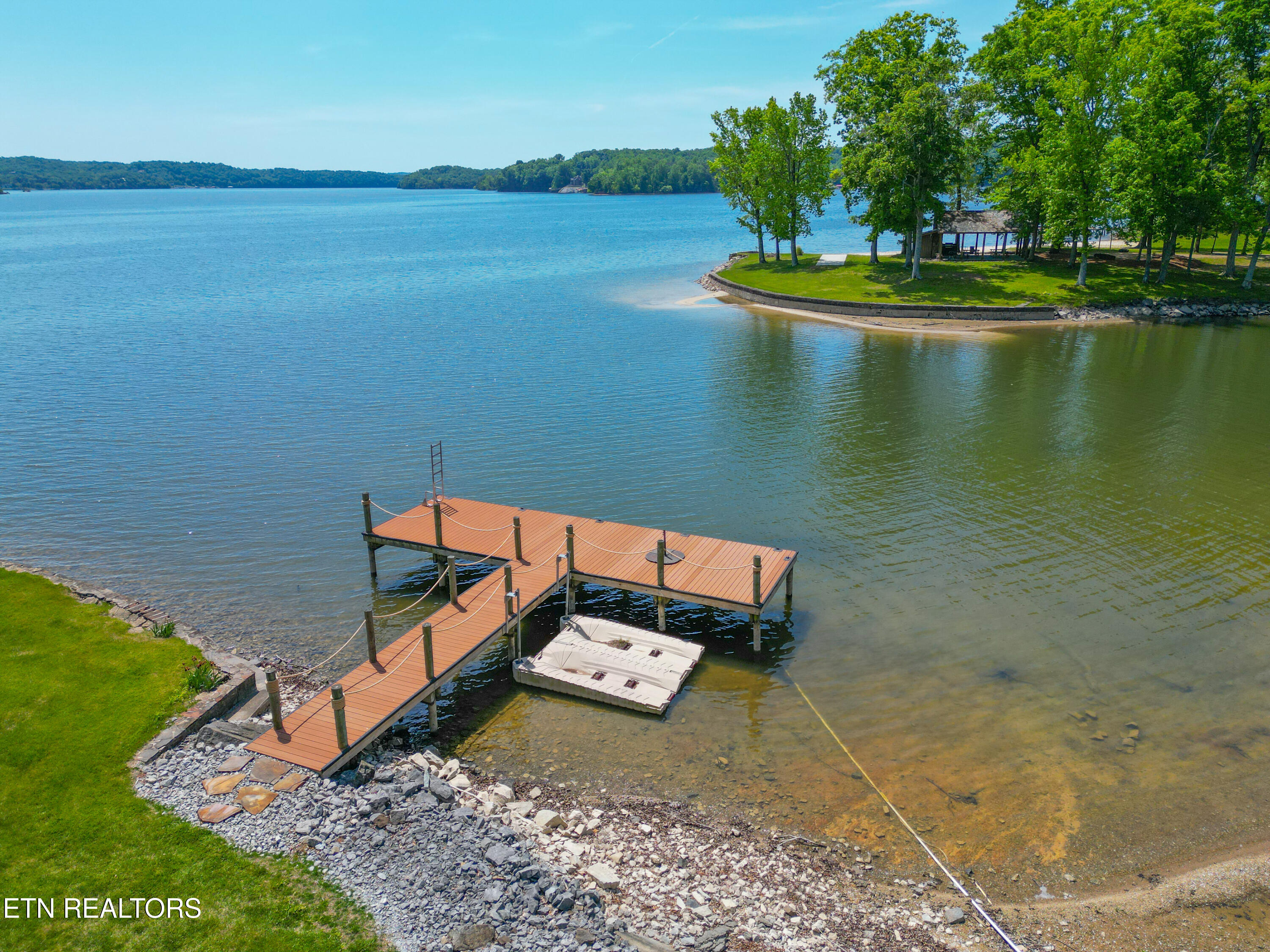 3010 White Oak Circle Rockwood TN 37854