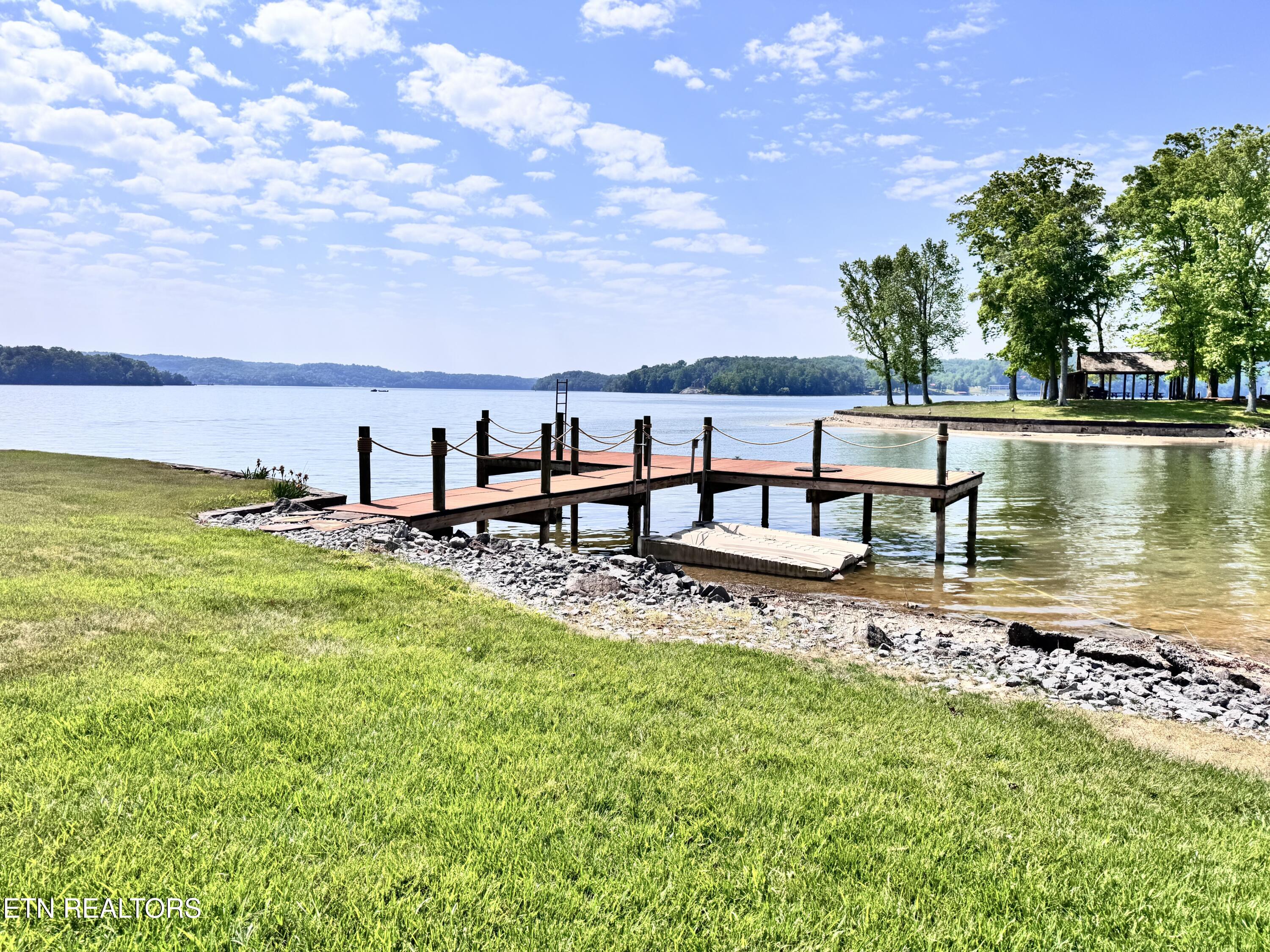 3010 White Oak Circle Rockwood TN 37854