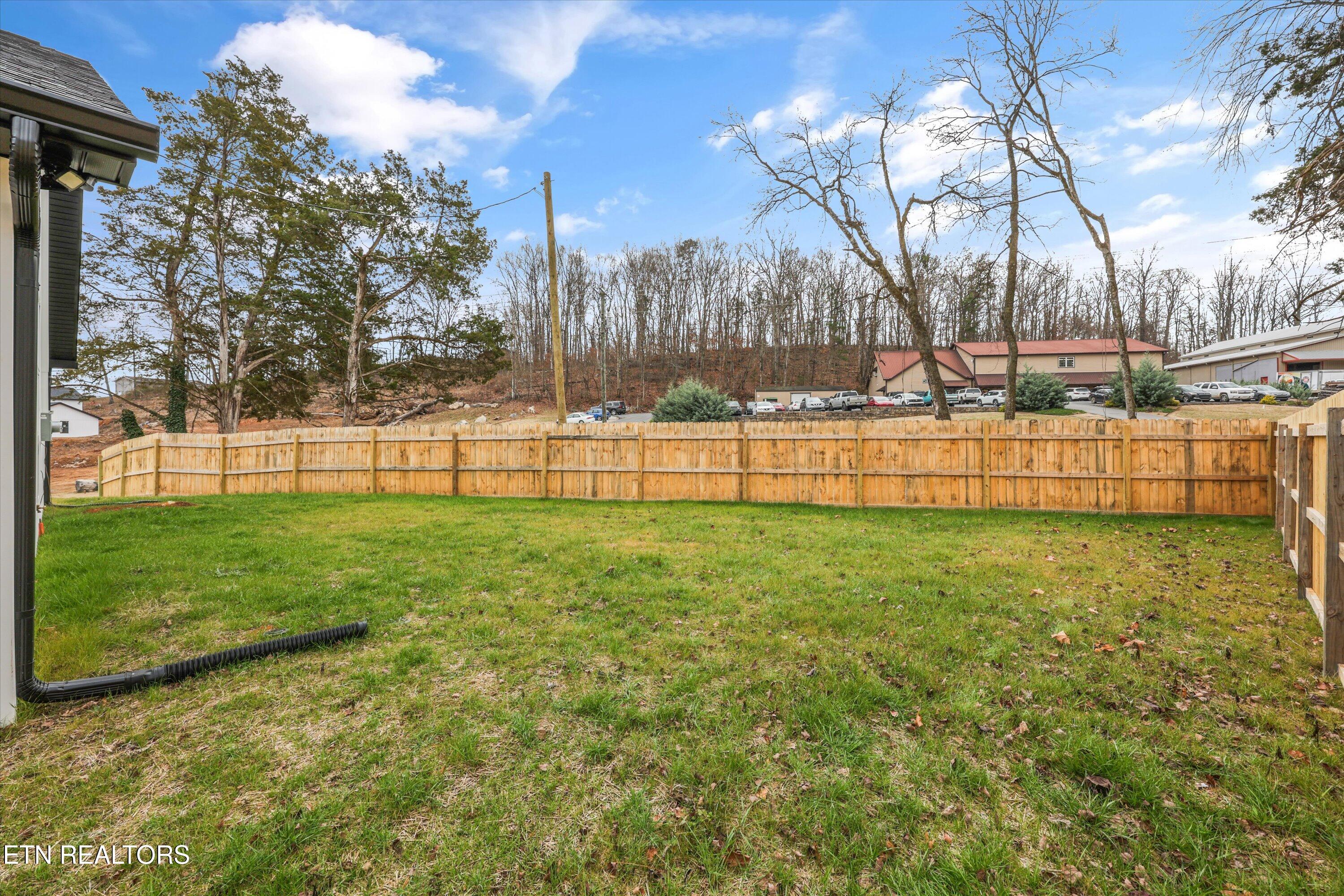 1024 N Gay Street Dandridge TN 37725