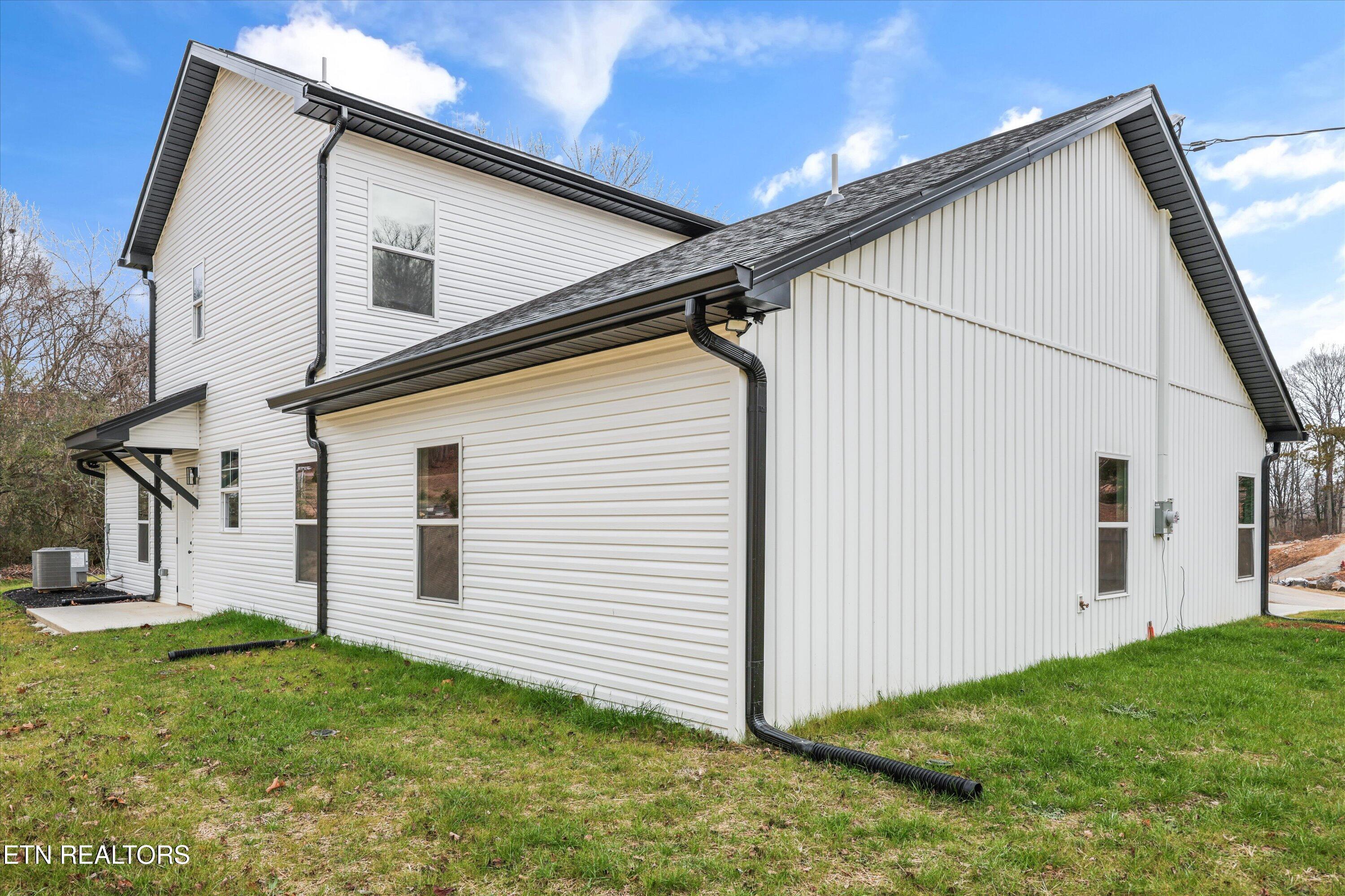 1024 N Gay Street Dandridge TN 37725