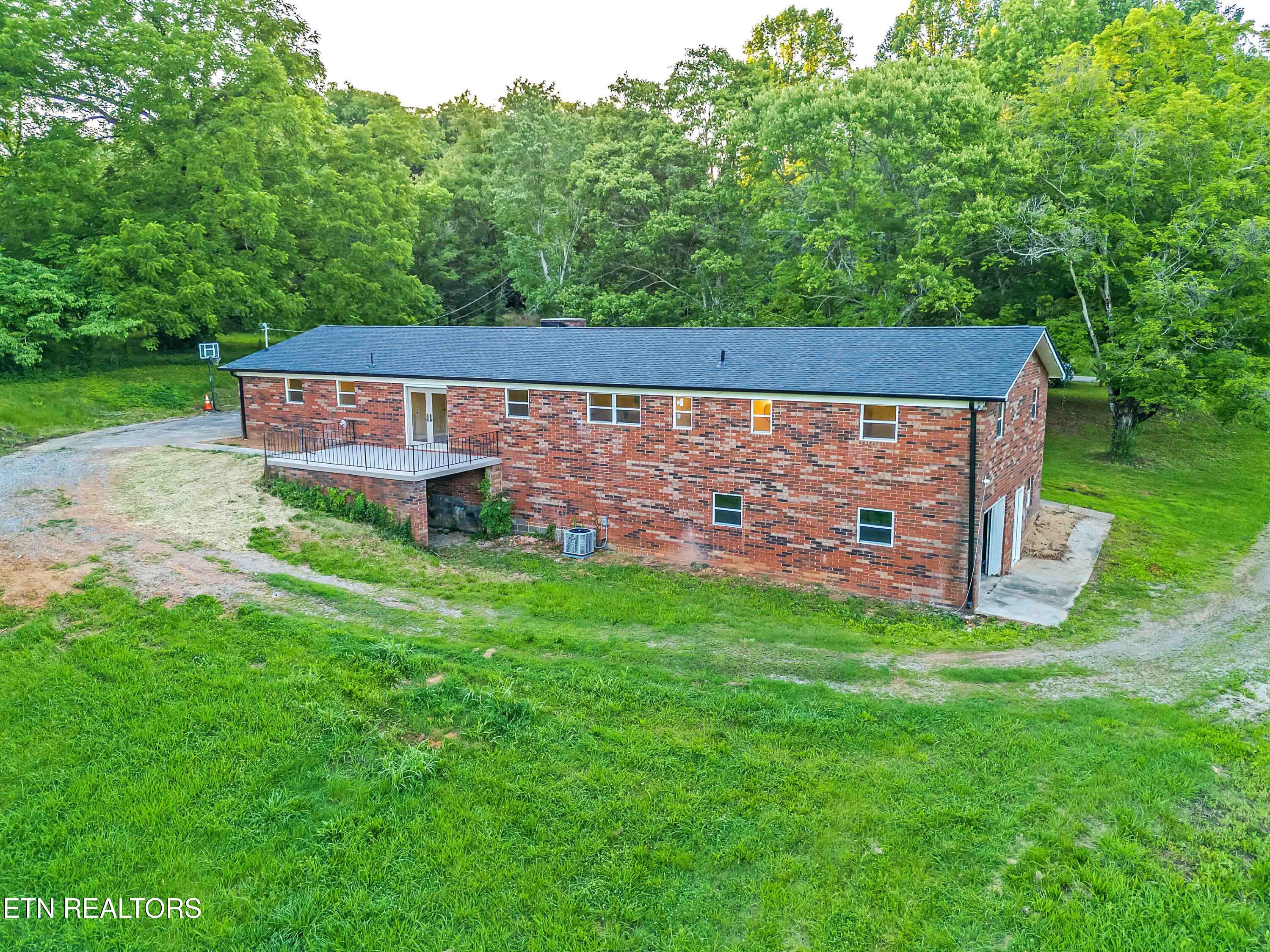 5160 Indian Warpath Road Maryville TN 37803