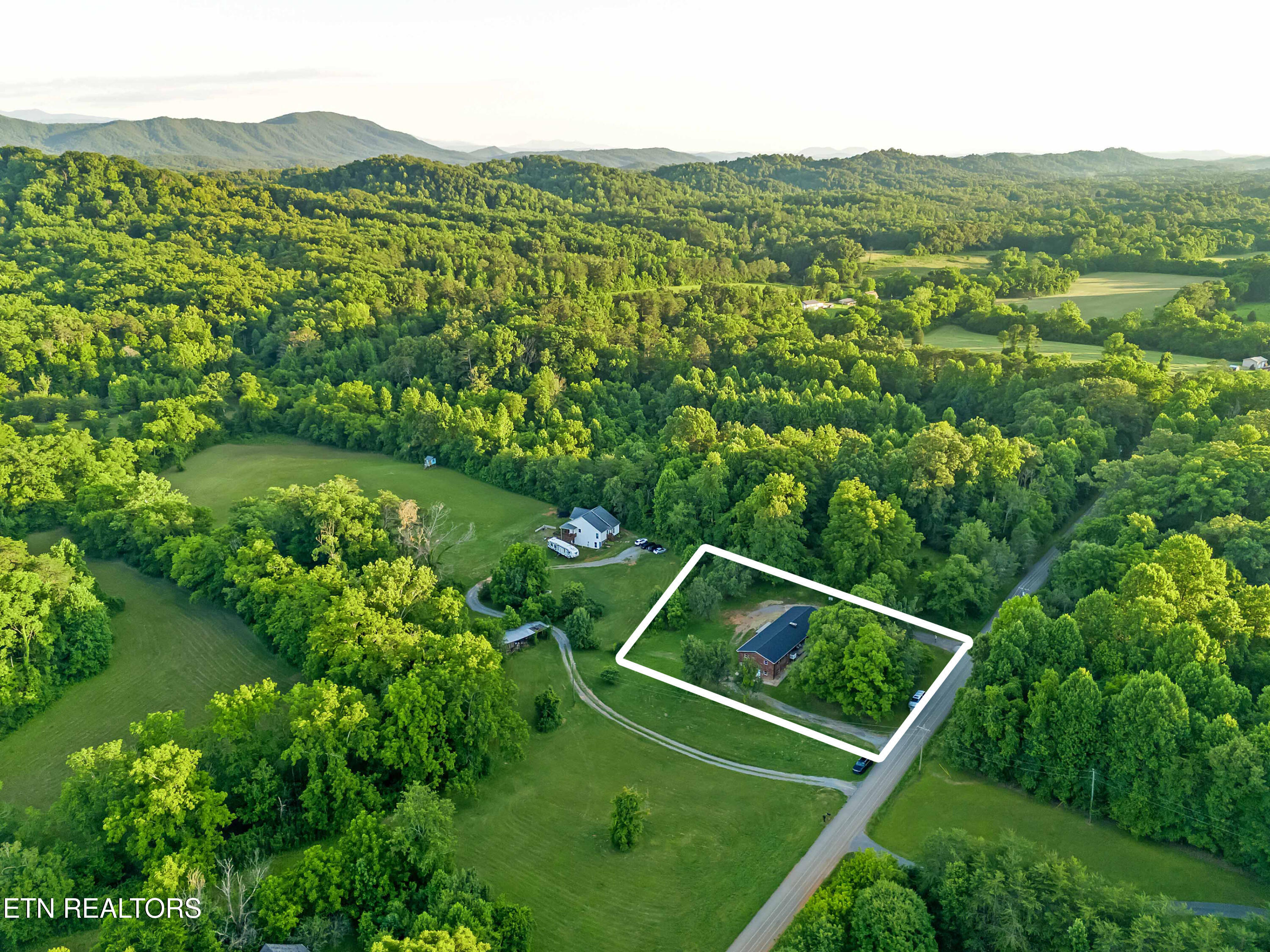 5160 Indian Warpath Road Maryville TN 37803