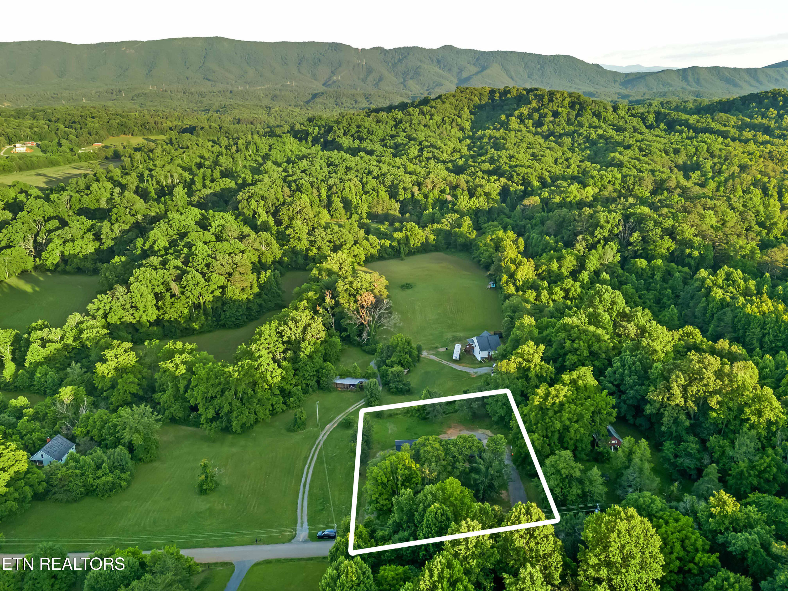 5160 Indian Warpath Road Maryville TN 37803