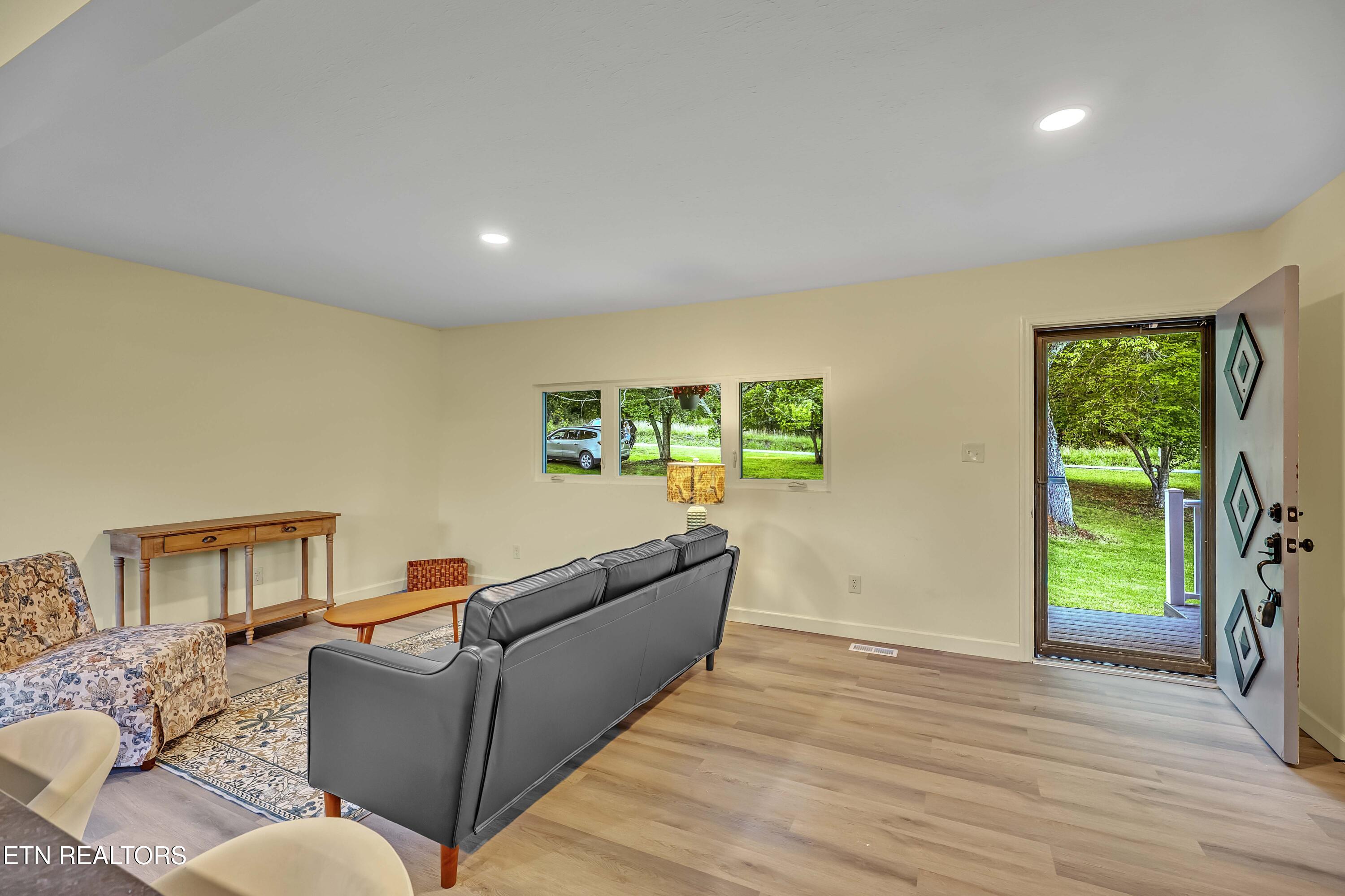 5160 Indian Warpath Road Maryville TN 37803