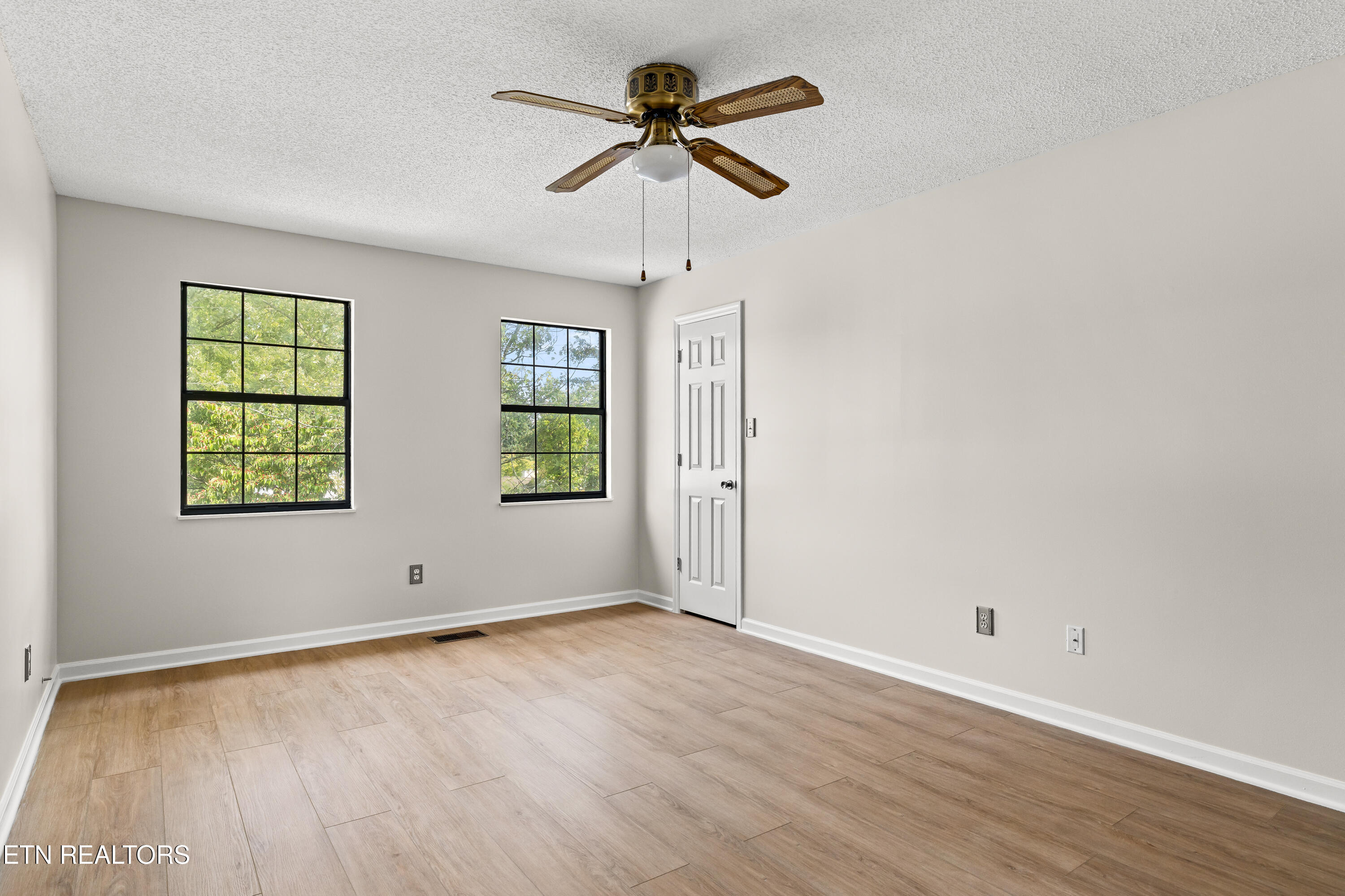 805 Black Rock Circle Knoxville TN 37934