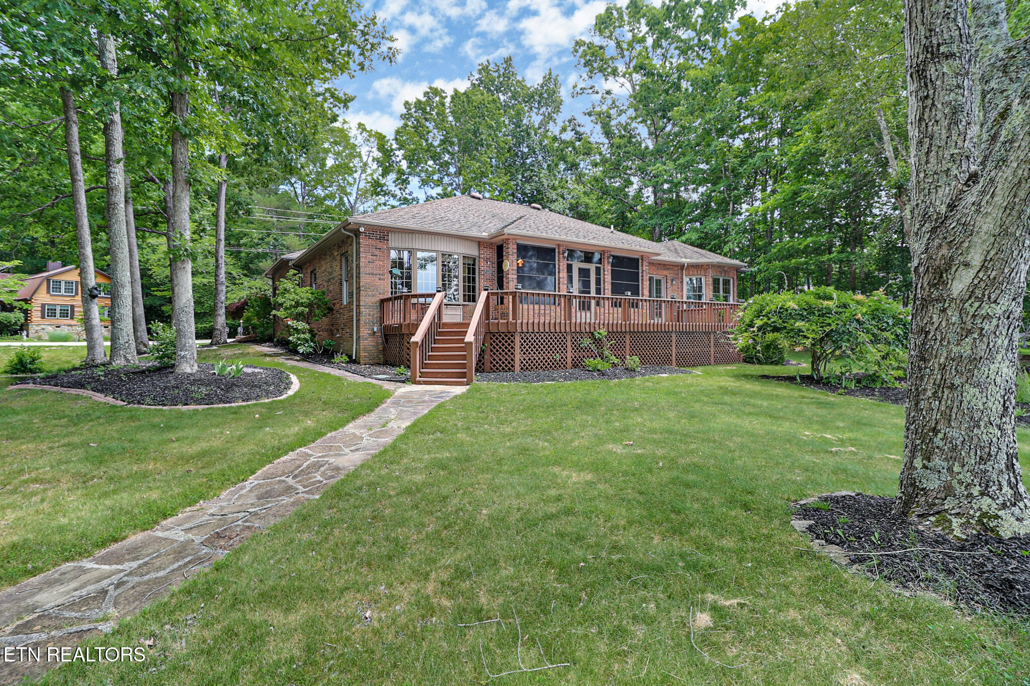 144 Lakewood Drive Crossville TN 38558
