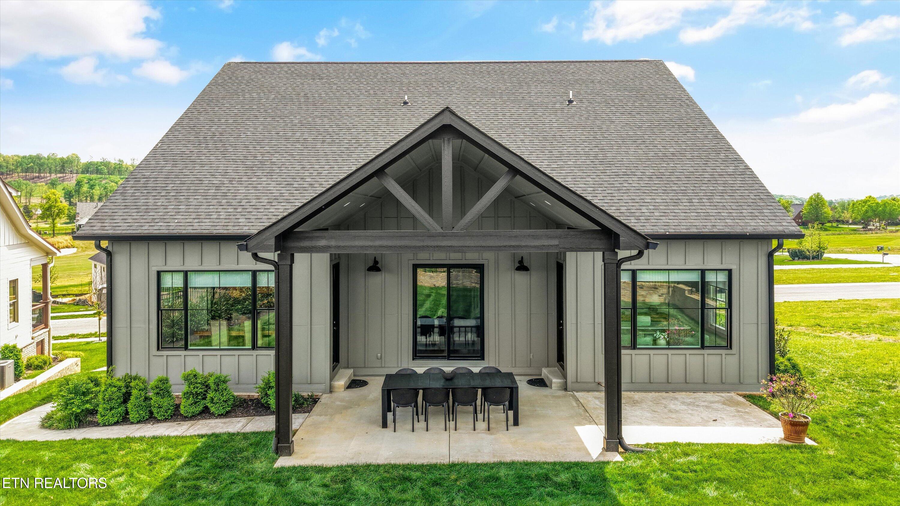 1299 Chestnut Lane Loudon TN 37774