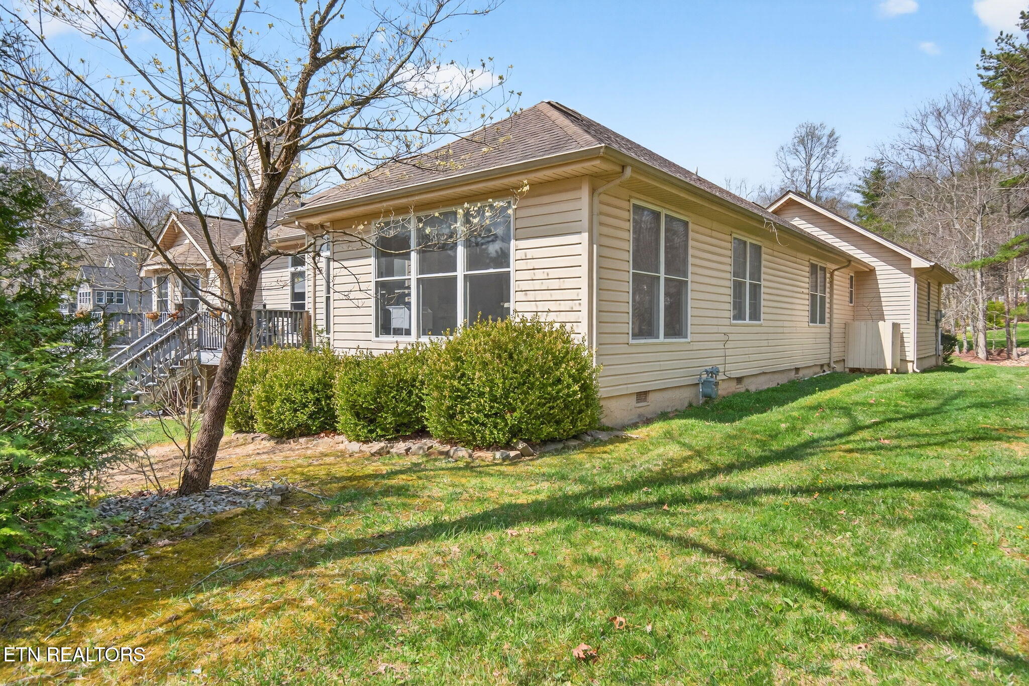 16 Conrad Circle Crossville TN 38558