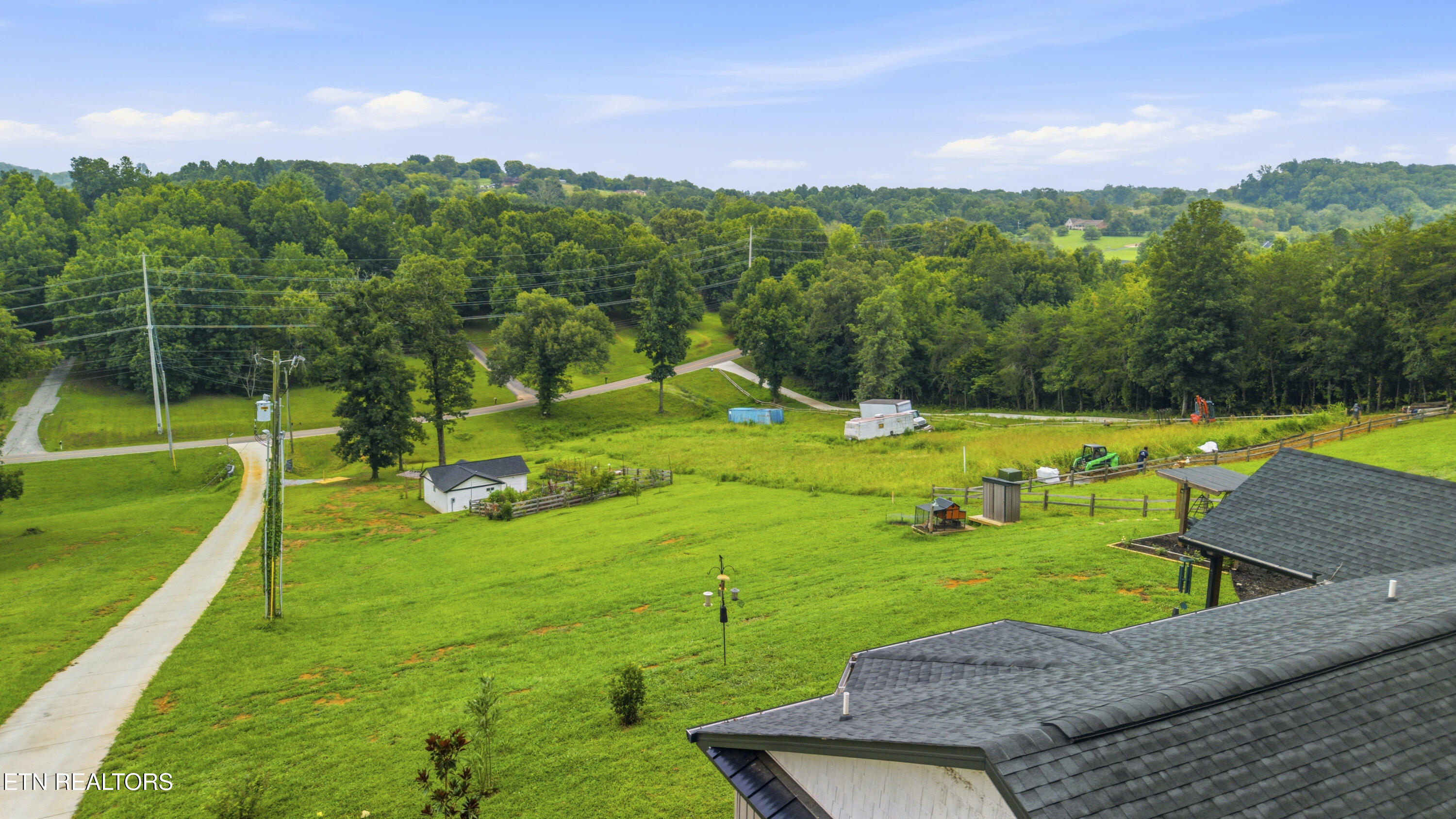 2240 E Union Valley Road Seymour TN 37865