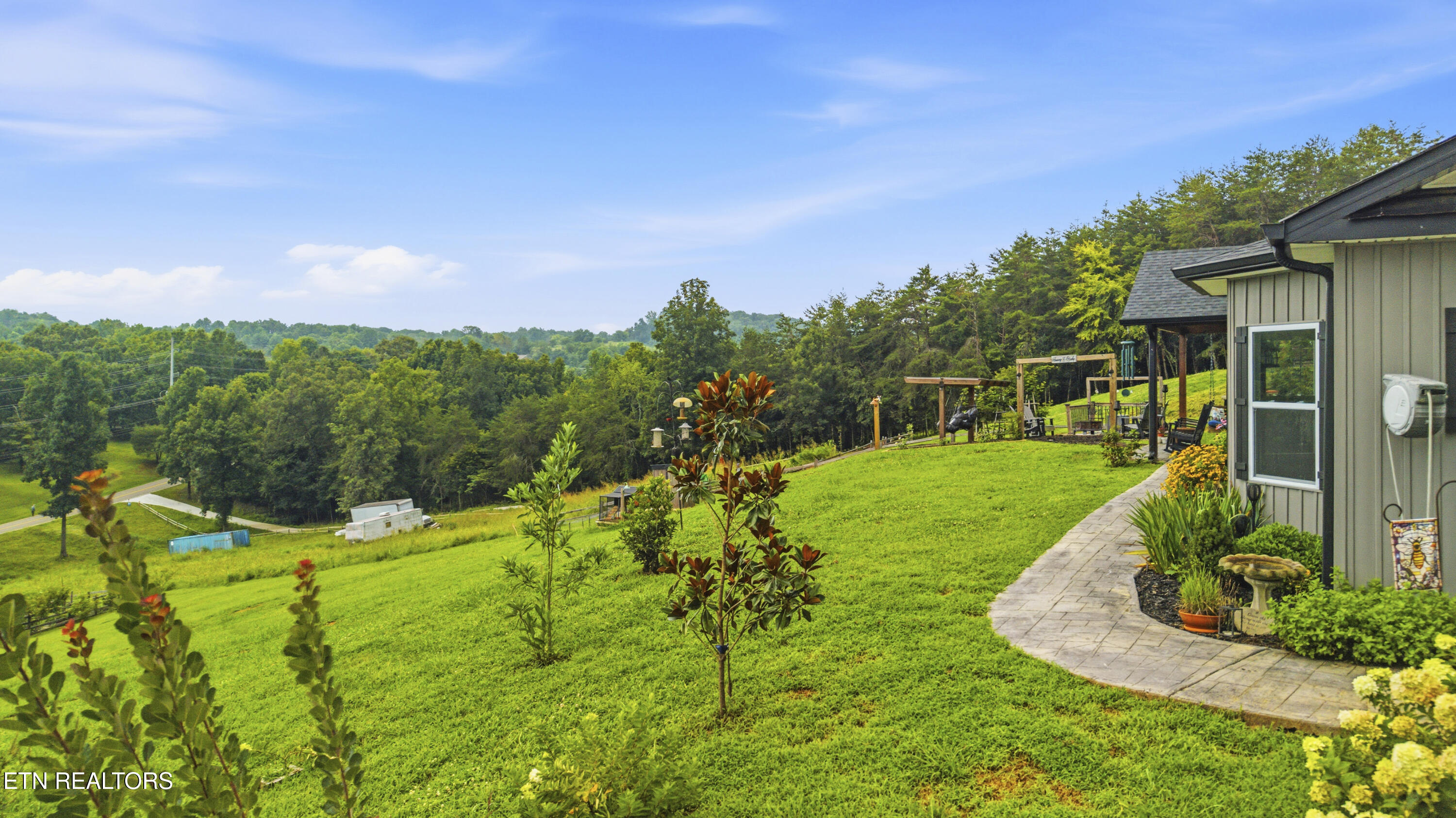 2240 E Union Valley Road Seymour TN 37865