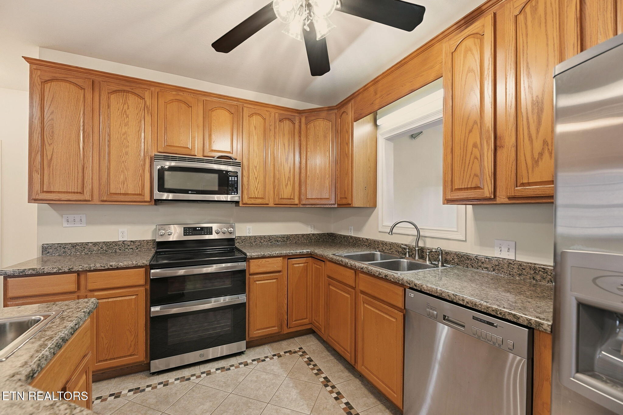 321 W Bullrun Valley Drive Heiskell TN 37754