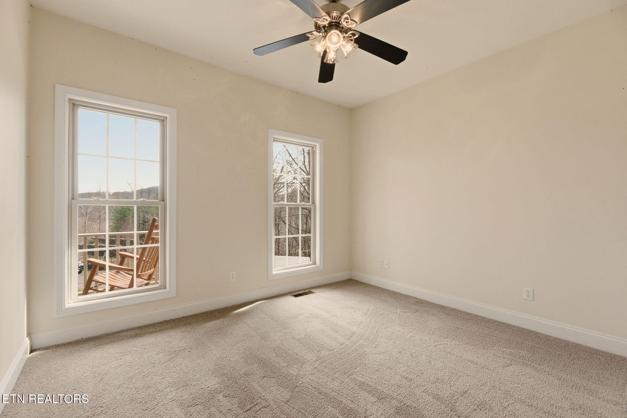 321 W Bullrun Valley Drive Heiskell TN 37754