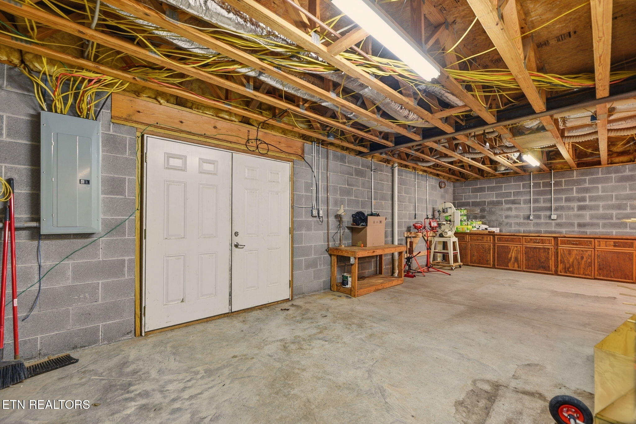 321 W Bullrun Valley Drive Heiskell TN 37754