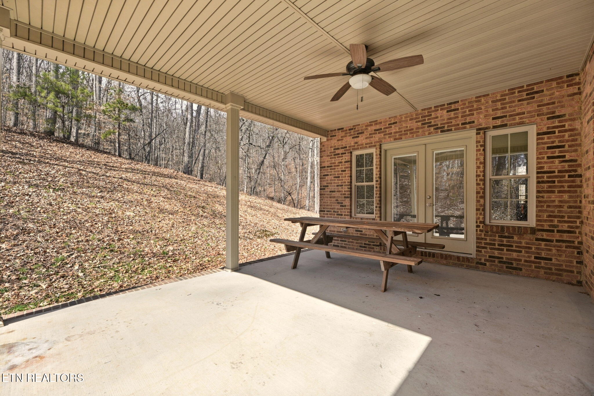 321 W Bullrun Valley Drive Heiskell TN 37754