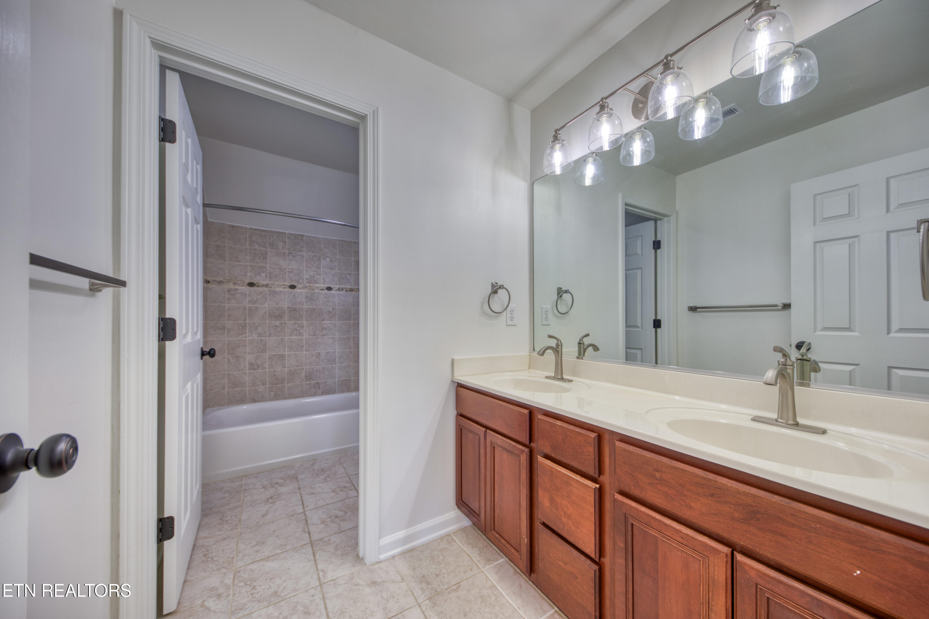 11119 Hatteras Drive Knoxville TN 37934