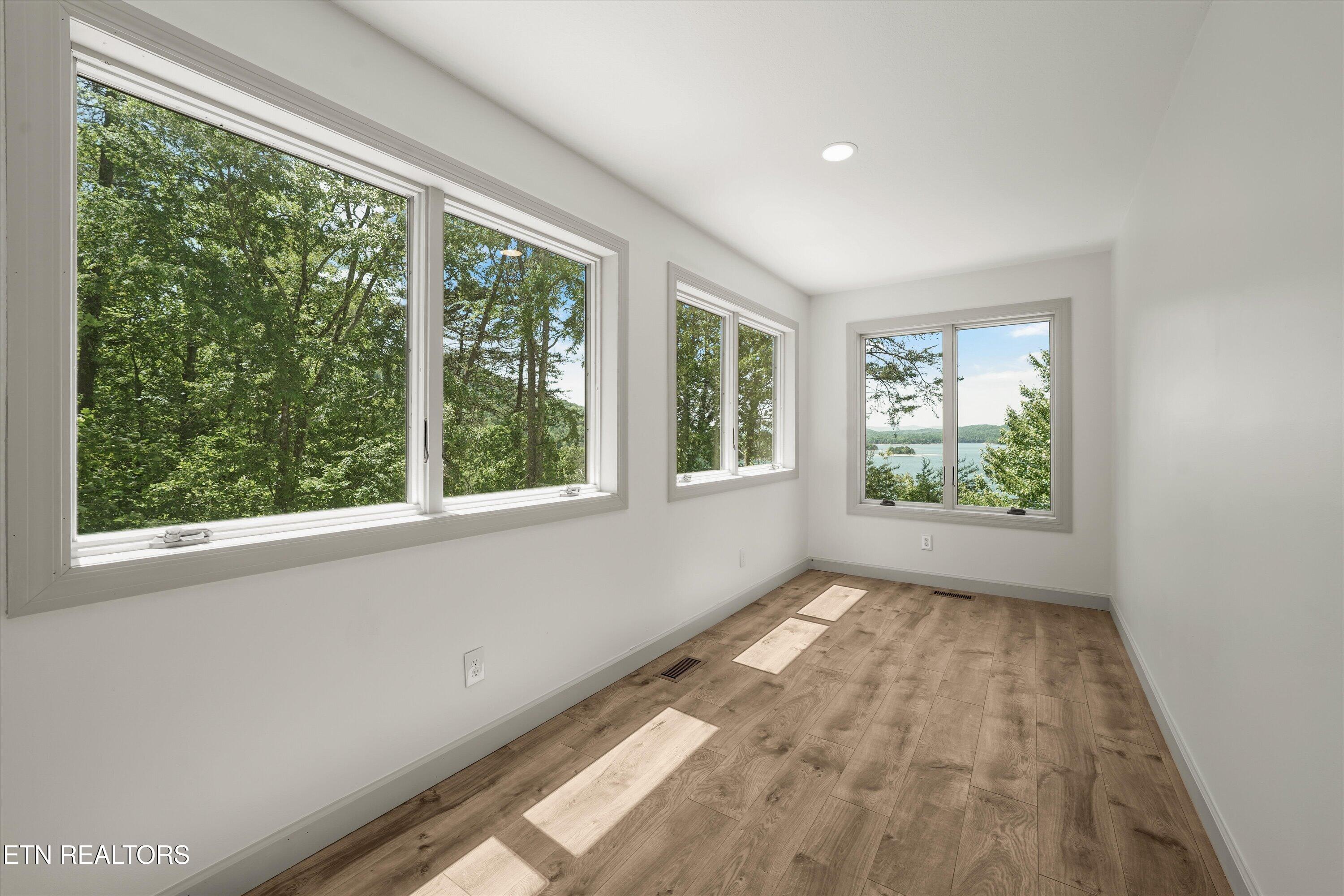4762 Russell Brothers Road Sharps Chapel TN 37866