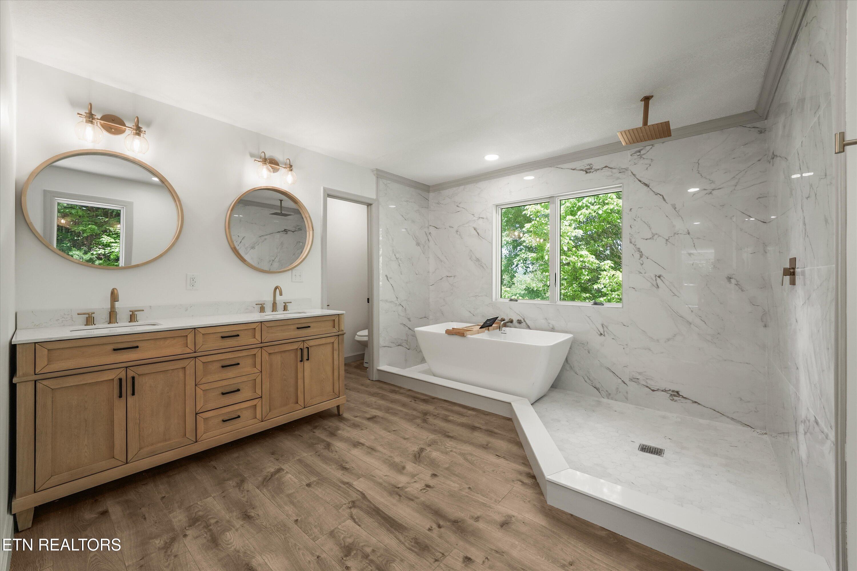 4762 Russell Brothers Road Sharps Chapel TN 37866