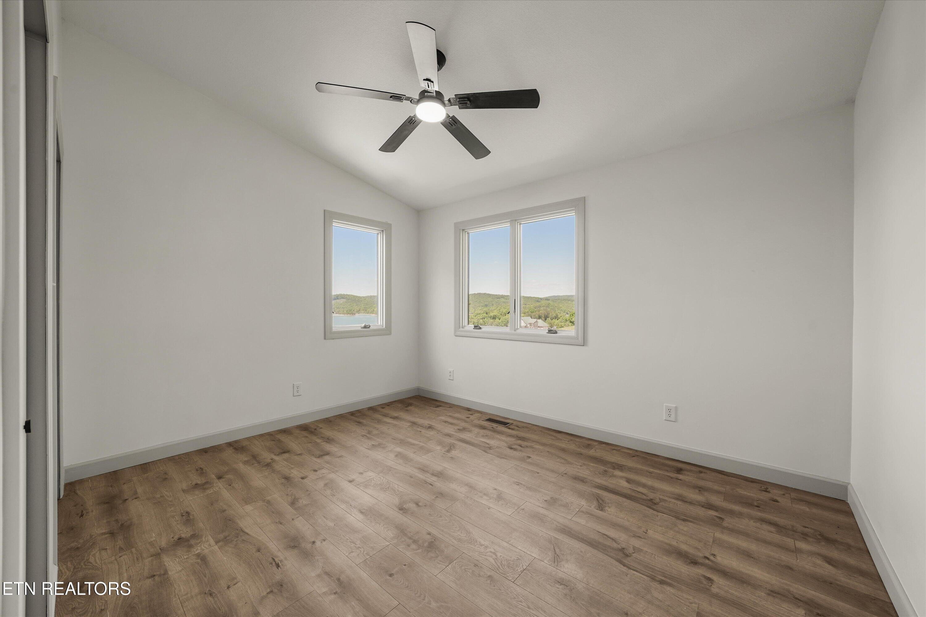4762 Russell Brothers Road Sharps Chapel TN 37866