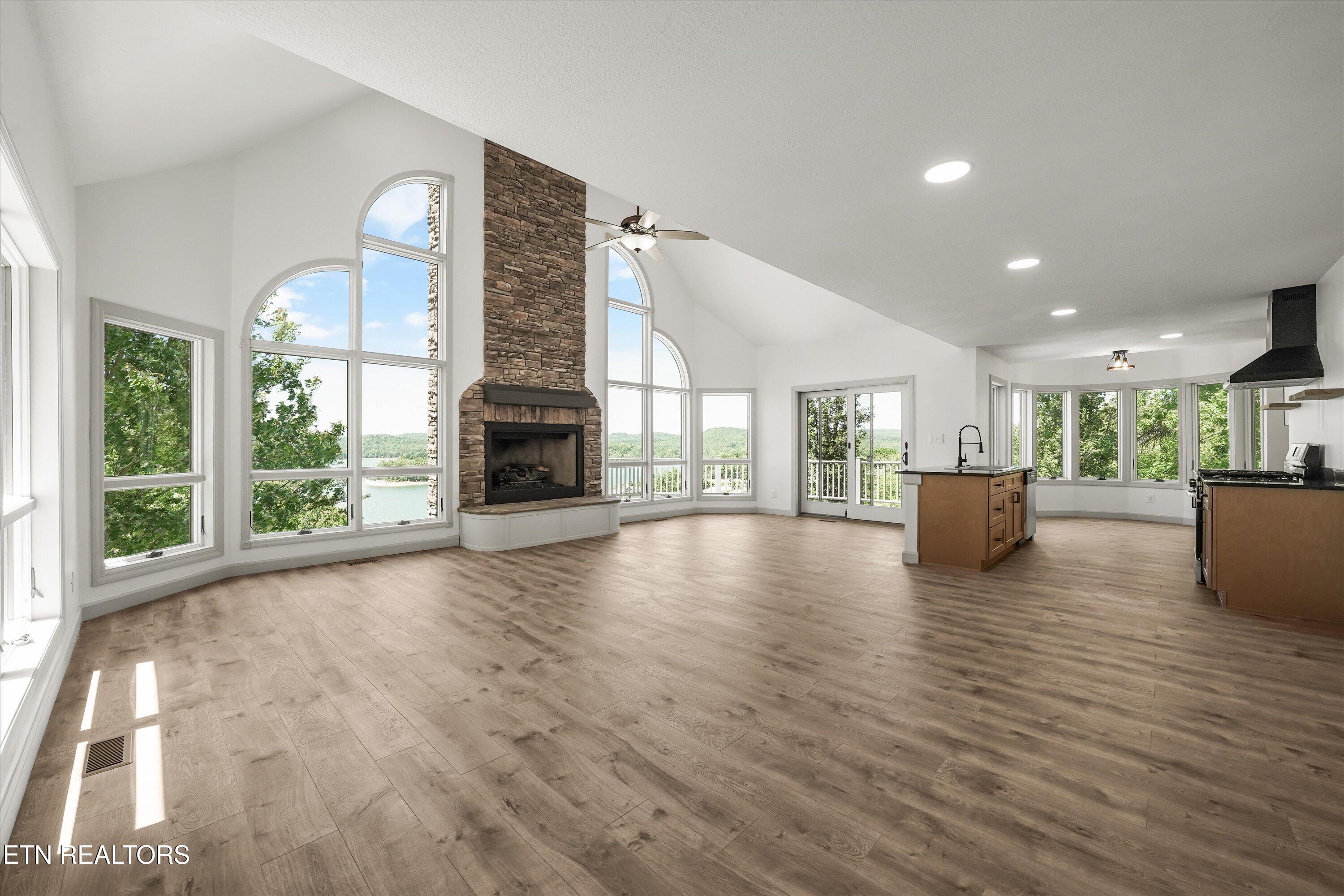 4762 Russell Brothers Road Sharps Chapel TN 37866