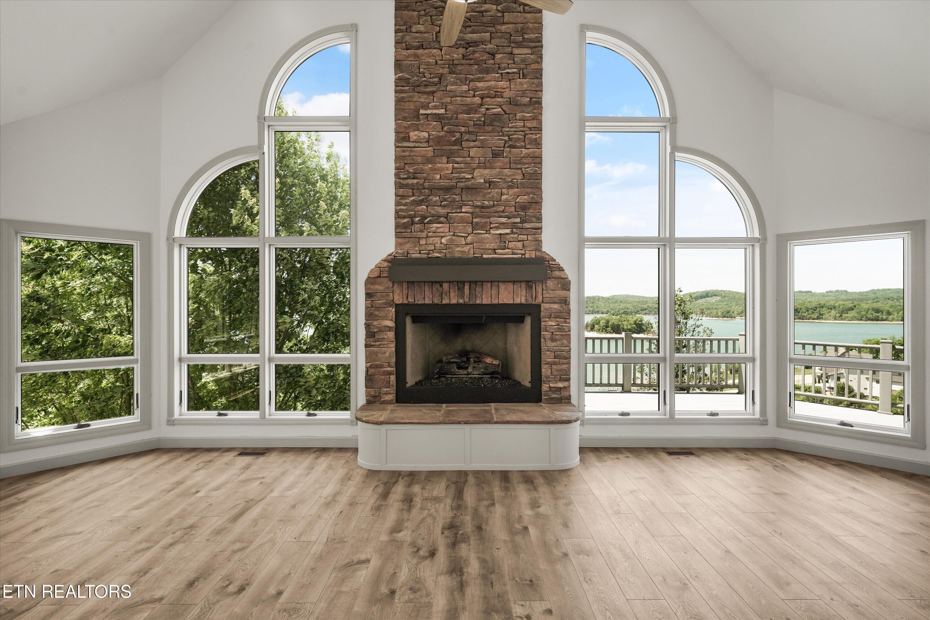 4762 Russell Brothers Road Sharps Chapel TN 37866
