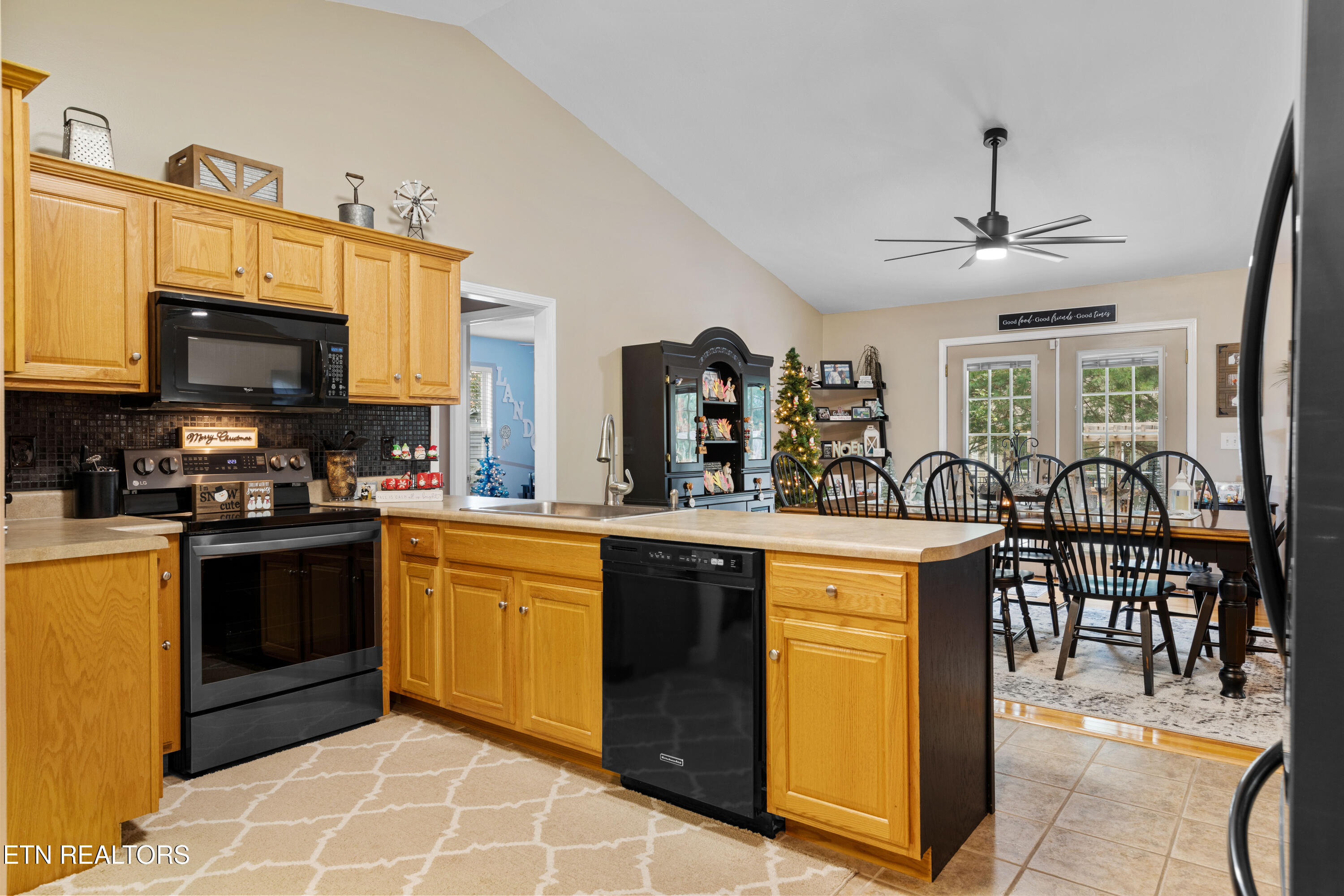 118 Country Way Road Vonore TN 37885