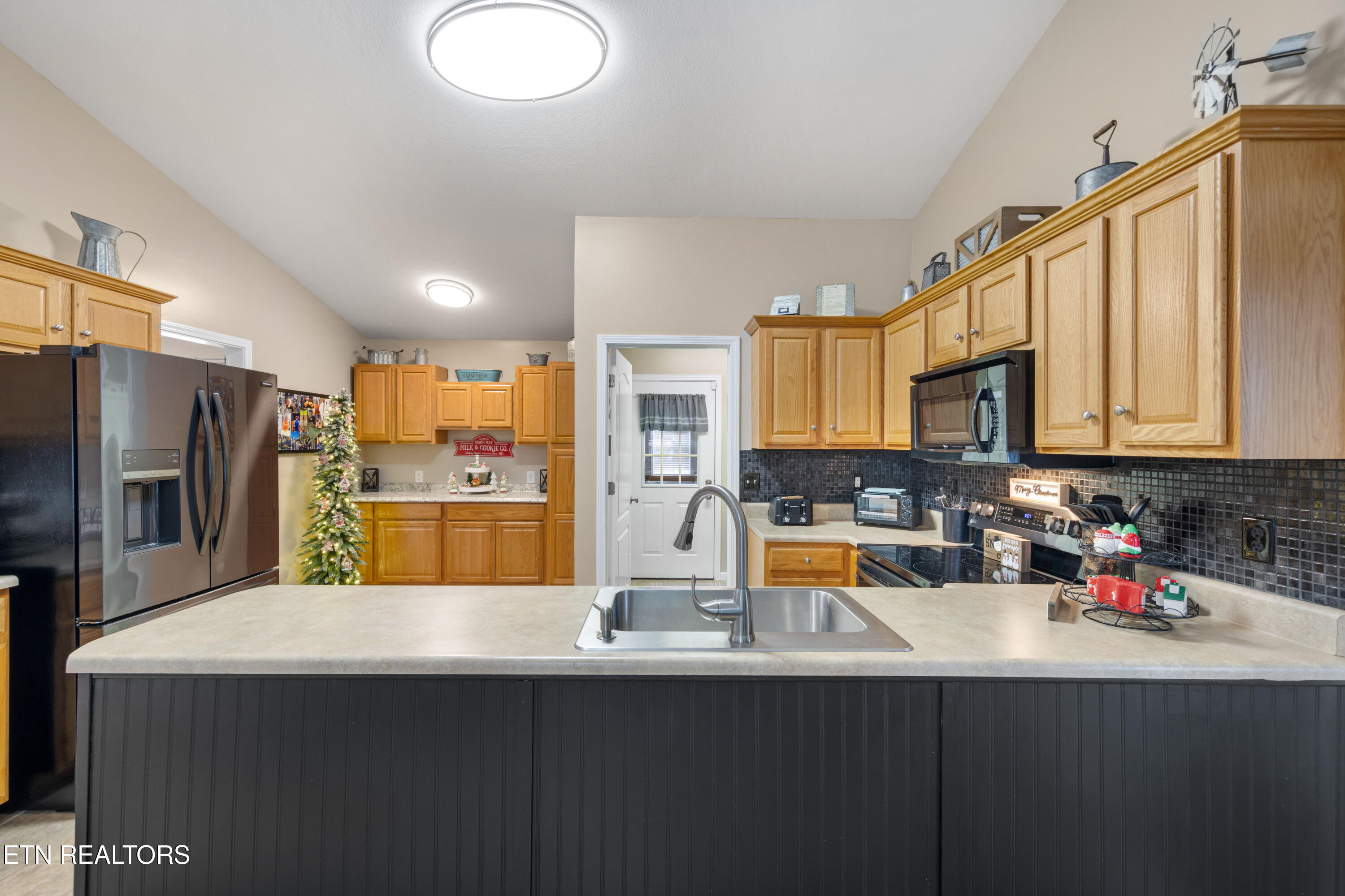 118 Country Way Road Vonore TN 37885