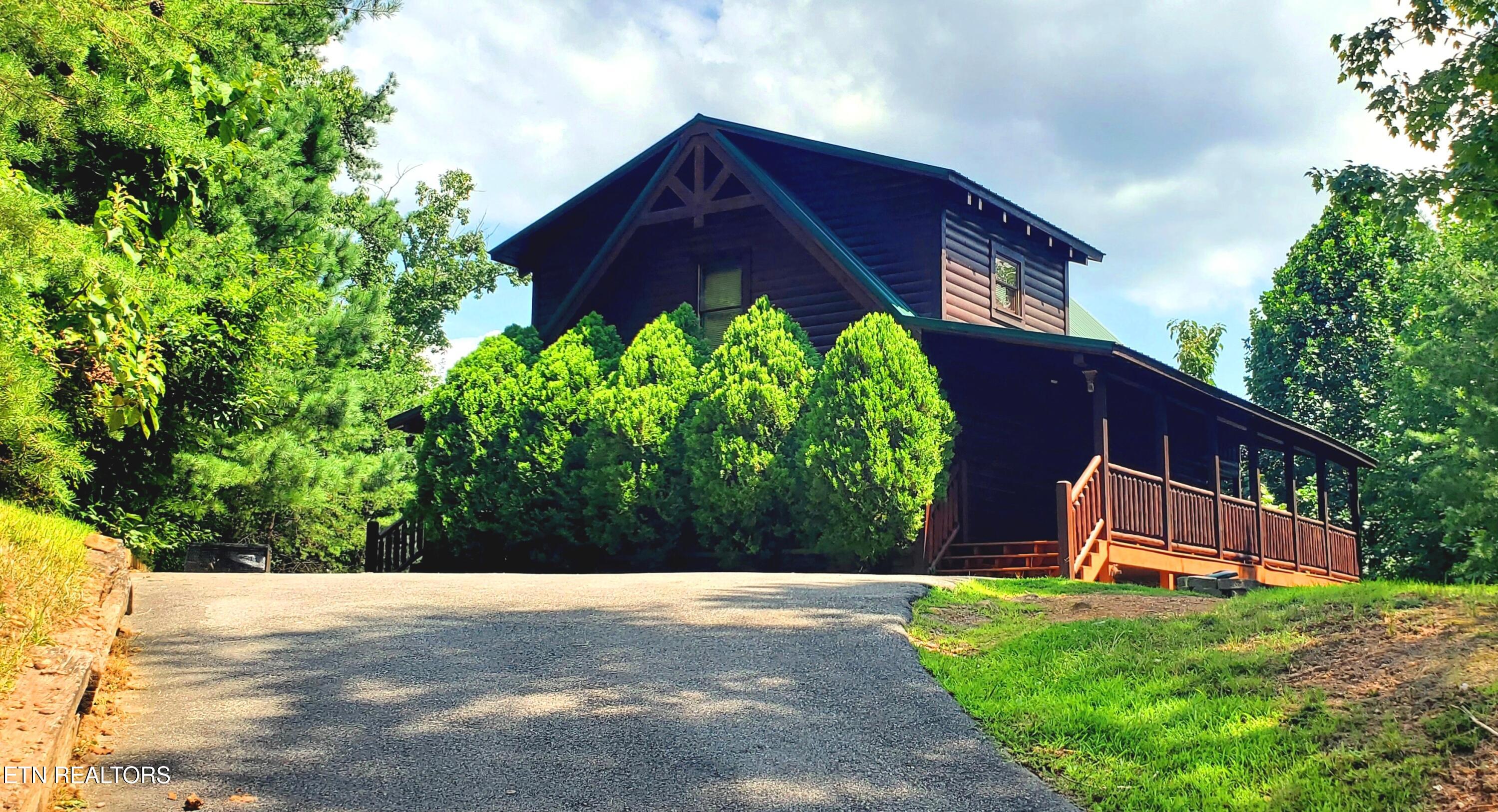 2705 Sawmill Branch Drive Sevierville TN 37862
