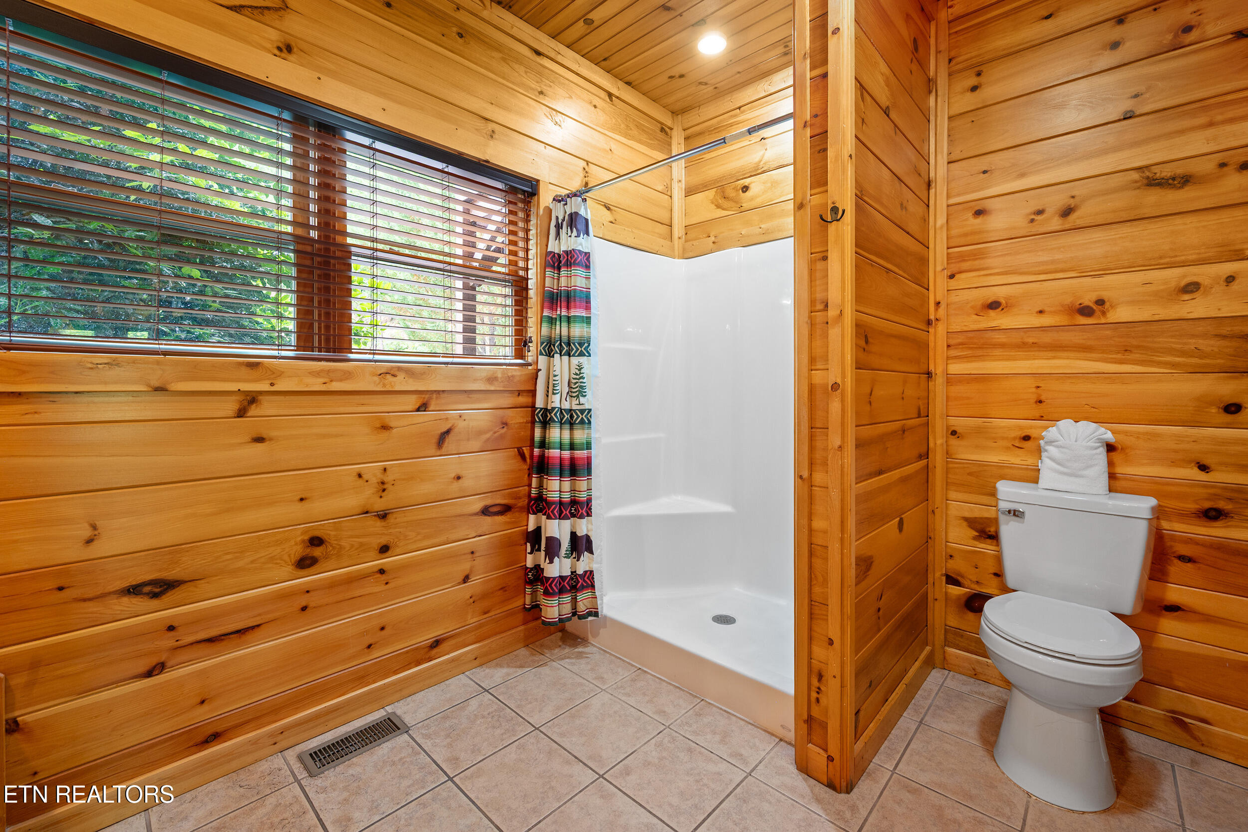 213 Dogwood Point Way Gatlinburg TN 37738