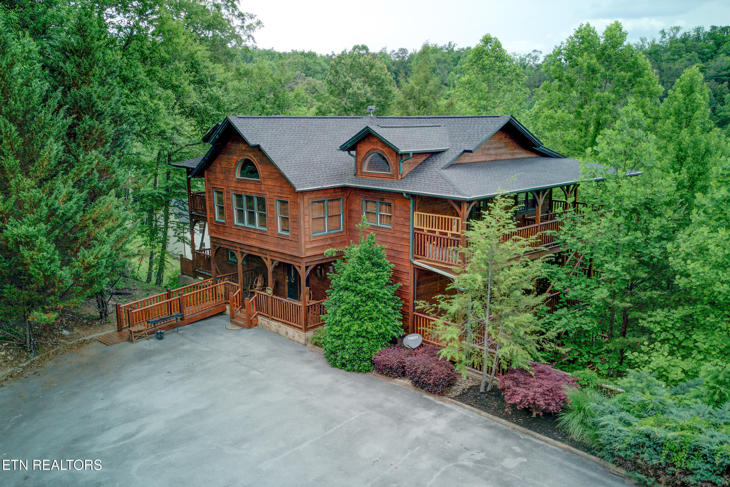 213 Dogwood Point Way Gatlinburg TN 37738