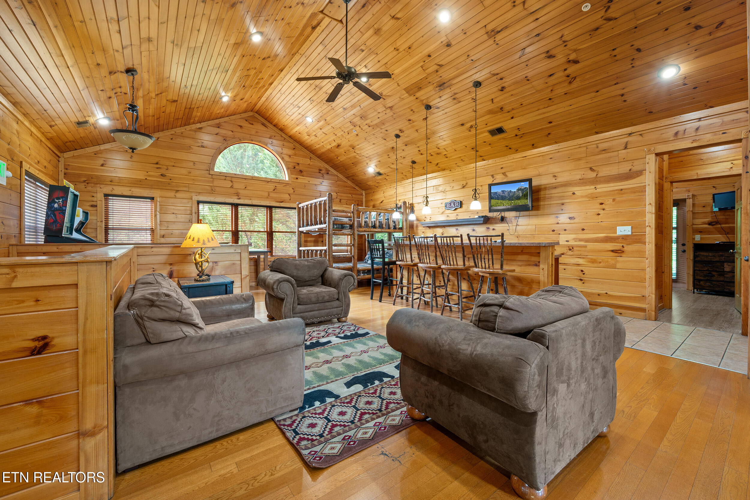 213 Dogwood Point Way Gatlinburg TN 37738