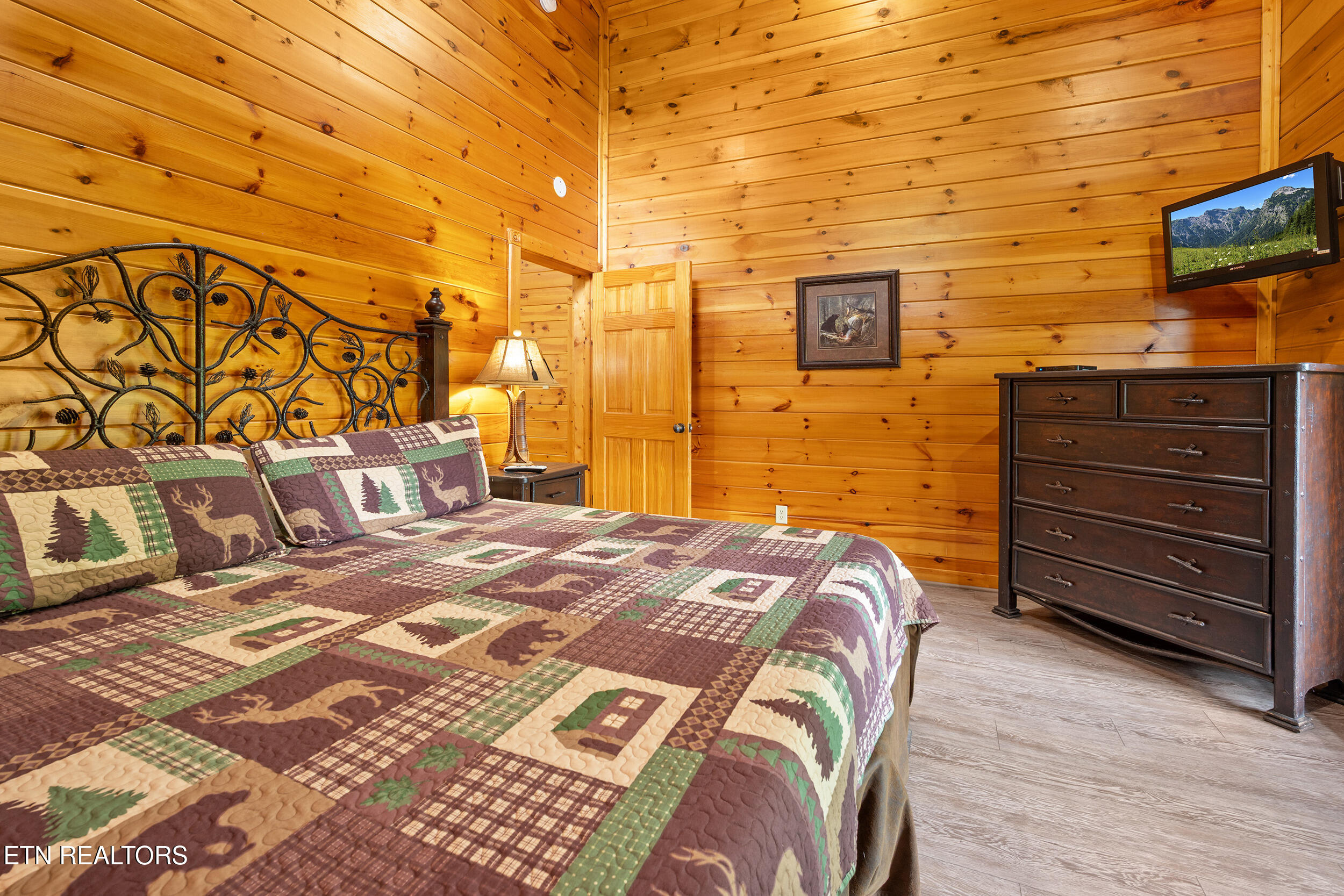 213 Dogwood Point Way Gatlinburg TN 37738