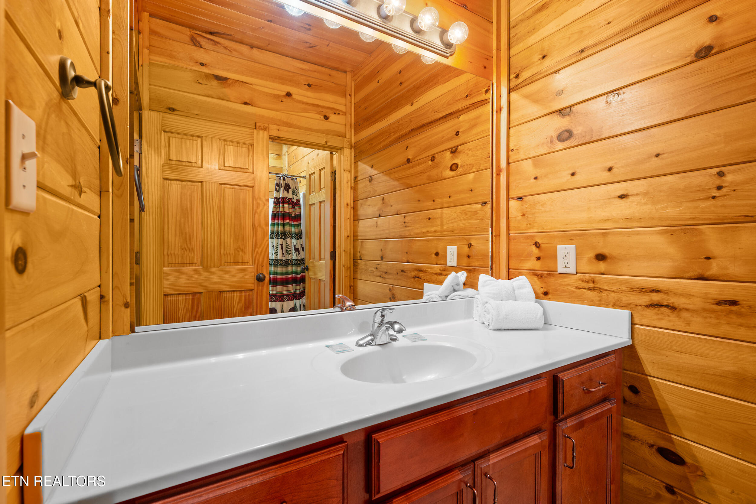 213 Dogwood Point Way Gatlinburg TN 37738