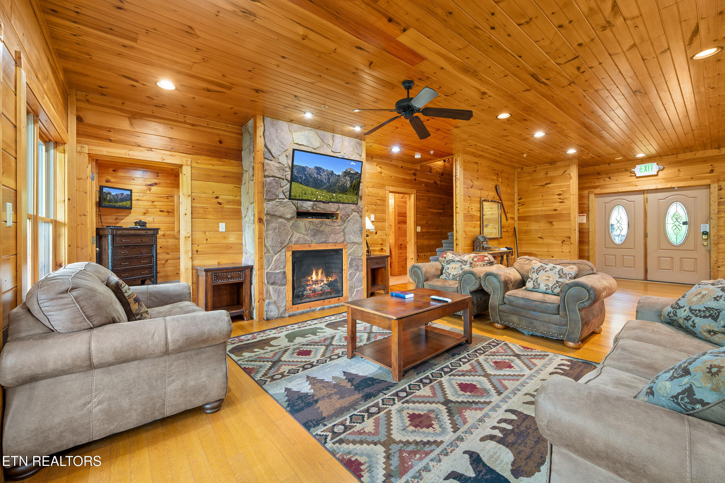 213 Dogwood Point Way Gatlinburg TN 37738