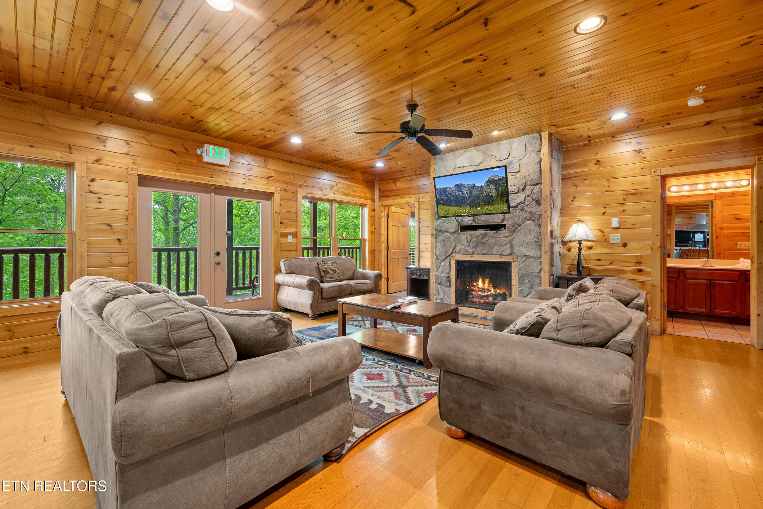 213 Dogwood Point Way Gatlinburg TN 37738