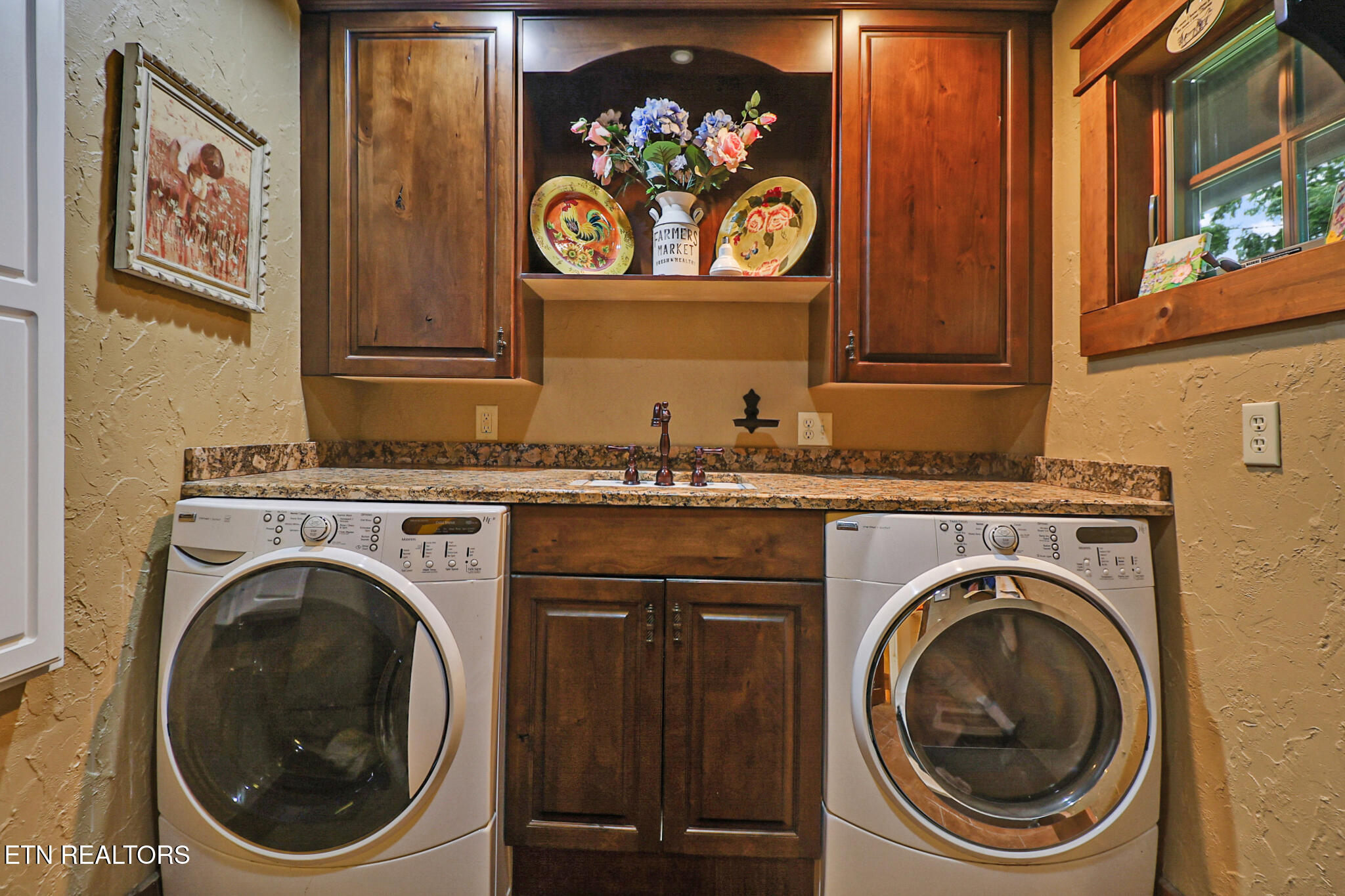402 Charit Trail Jamestown TN 38556