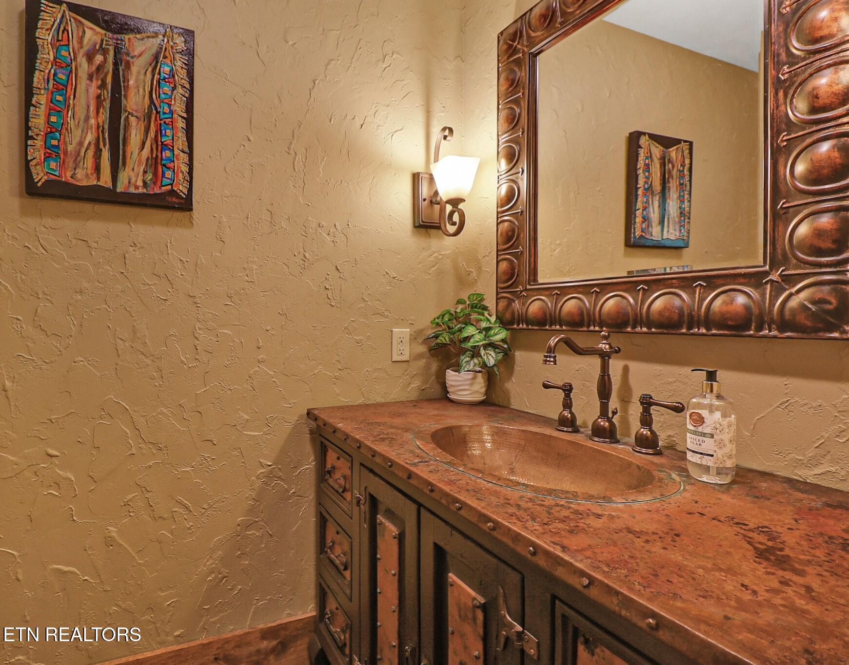 402 Charit Trail Jamestown TN 38556