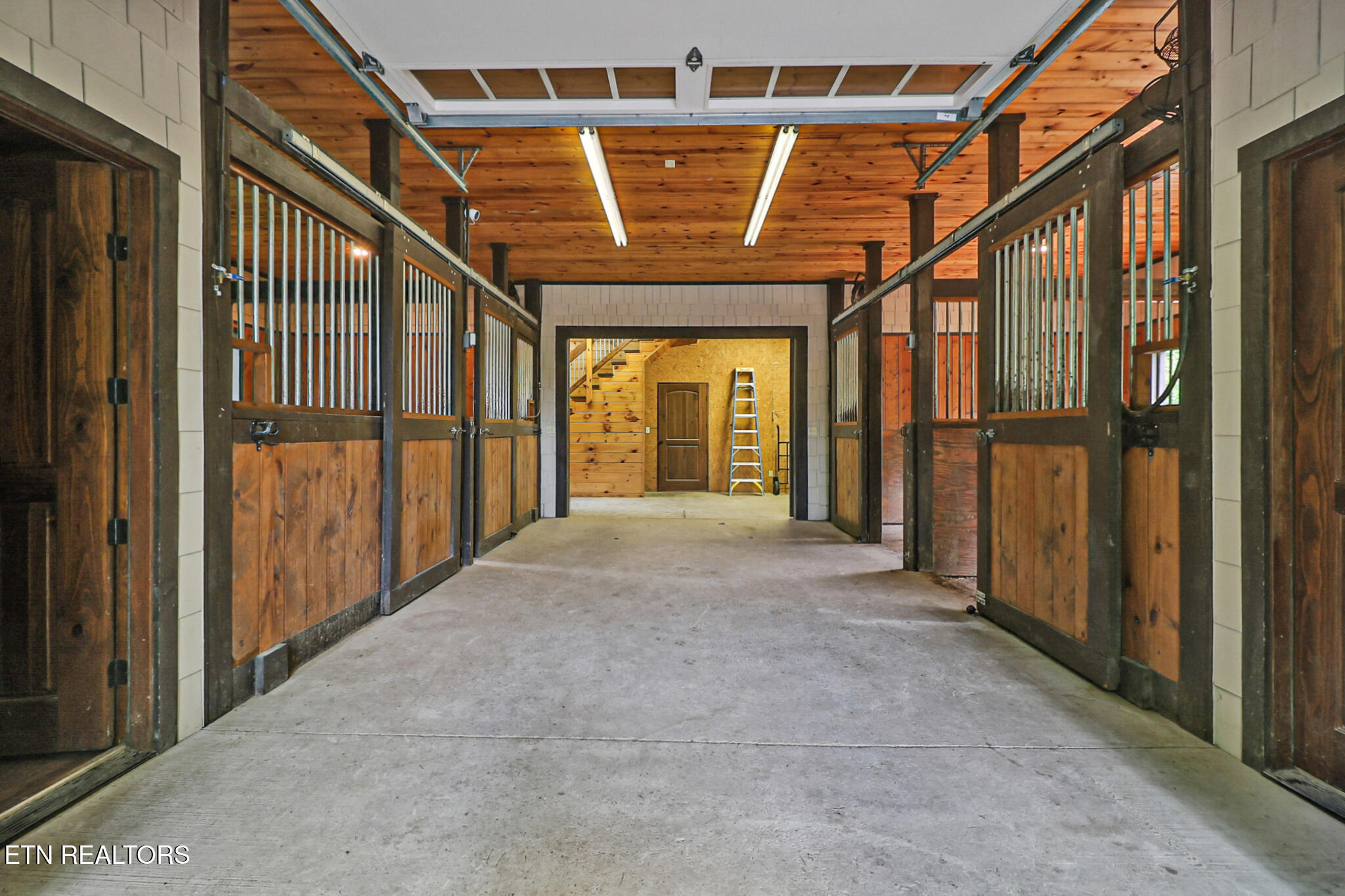 402 Charit Trail Jamestown TN 38556