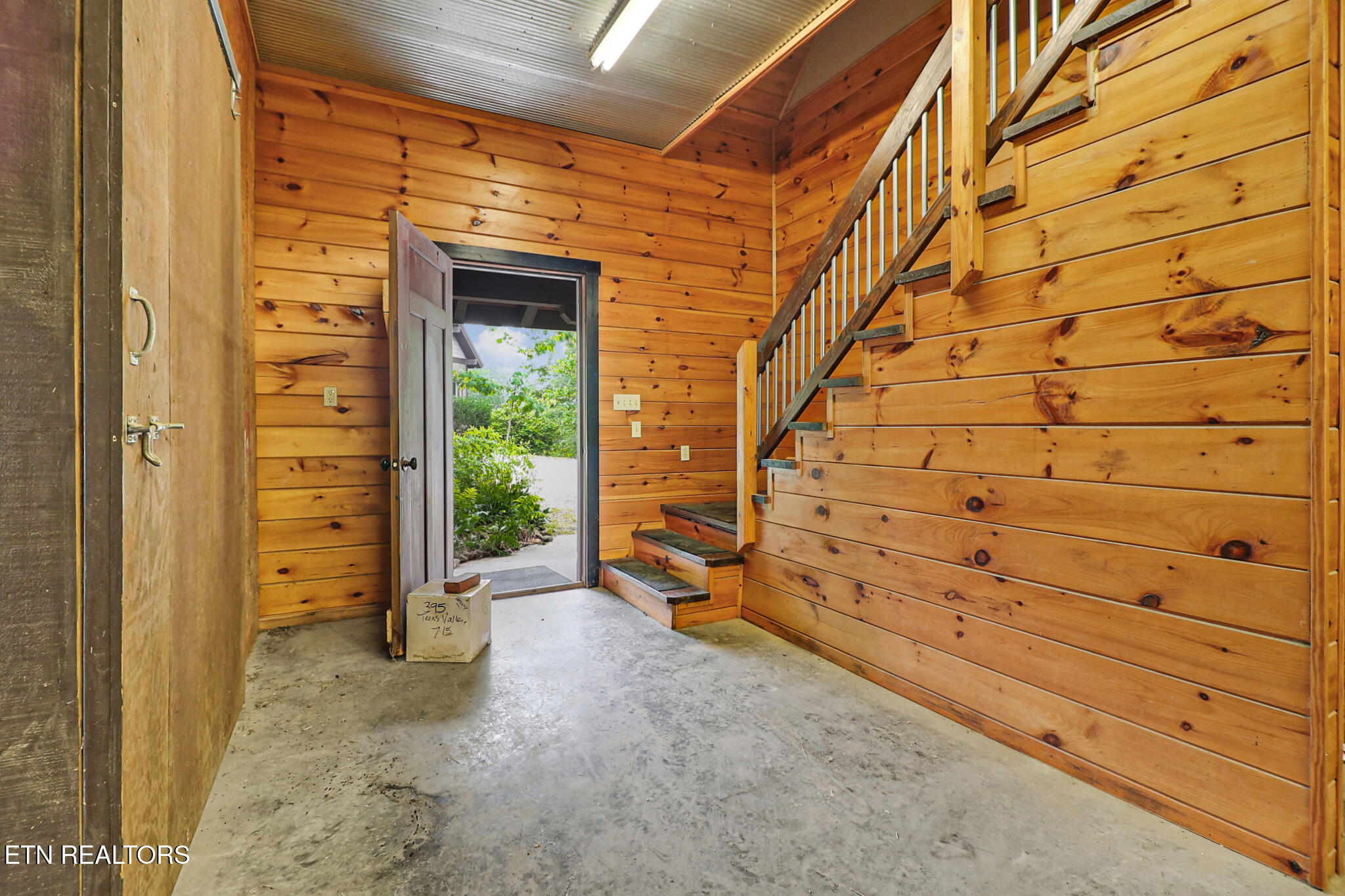 402 Charit Trail Jamestown TN 38556