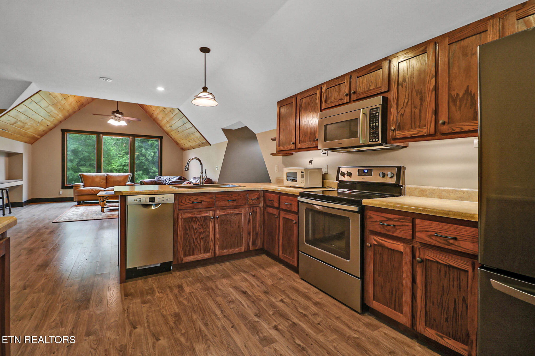402 Charit Trail Jamestown TN 38556