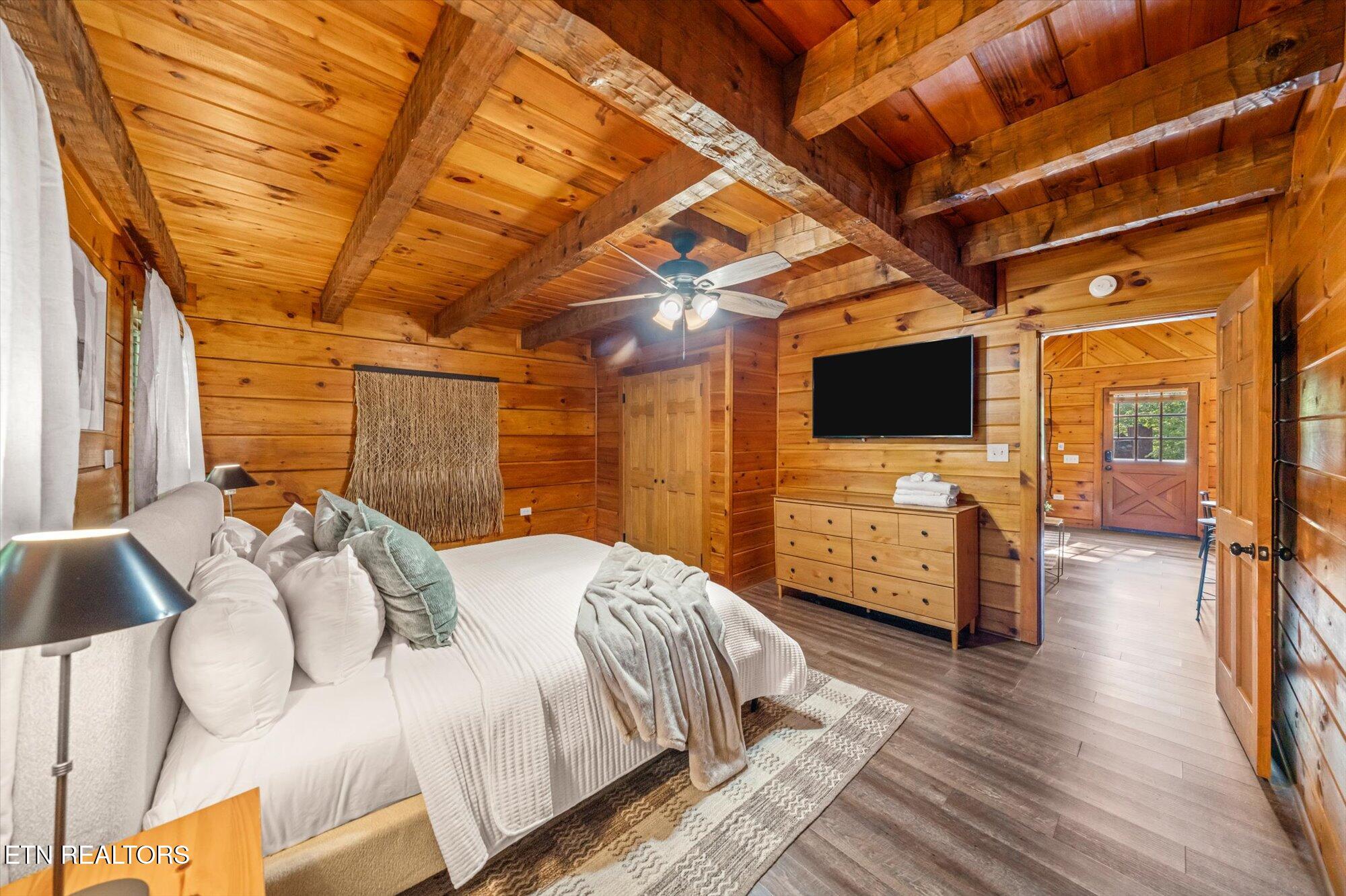 4372 Boogertown Road Sevierville TN 37876