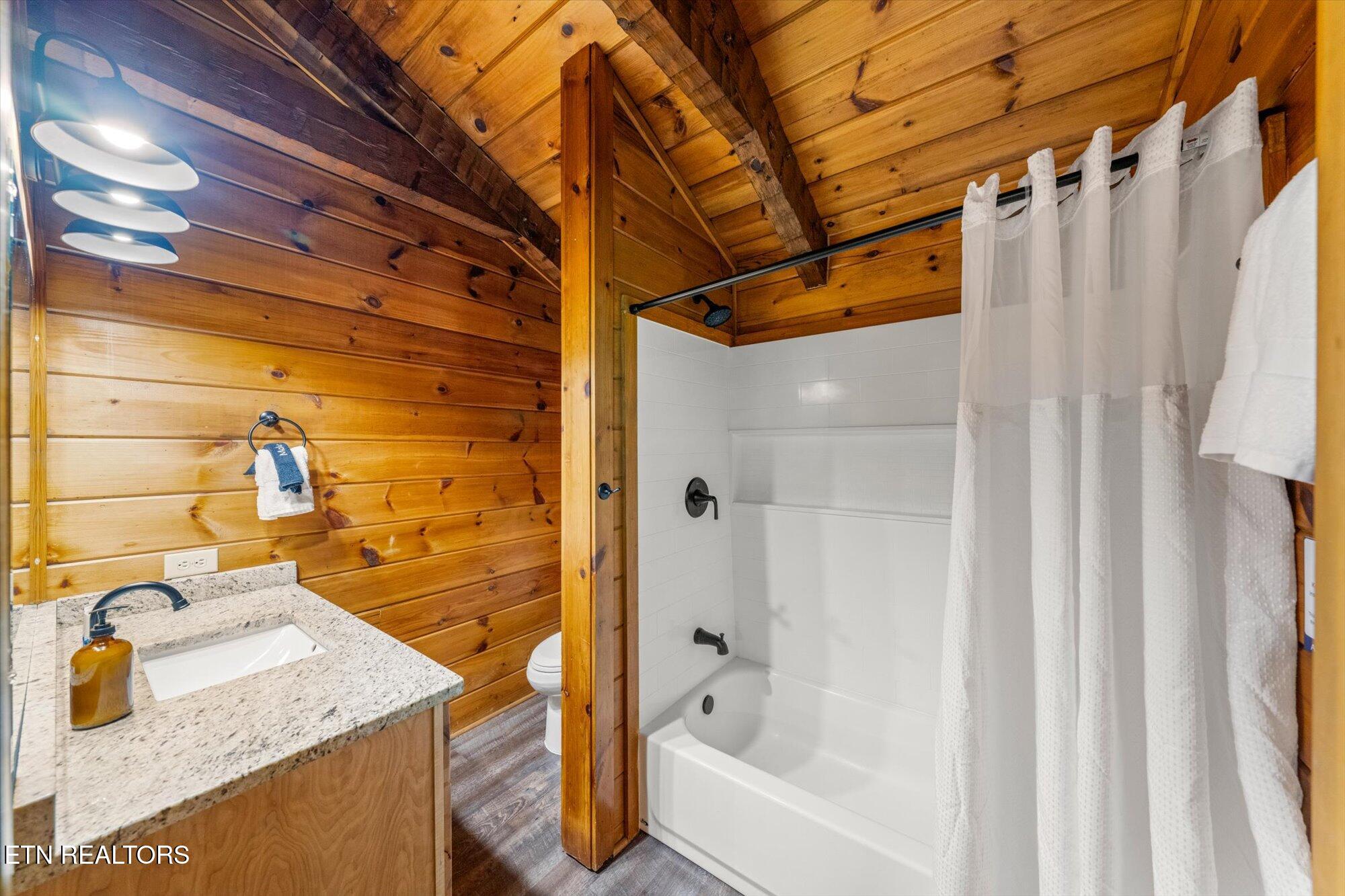 4372 Boogertown Road Sevierville TN 37876