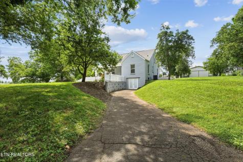 930 Gregg Road Friendsville TN 37737