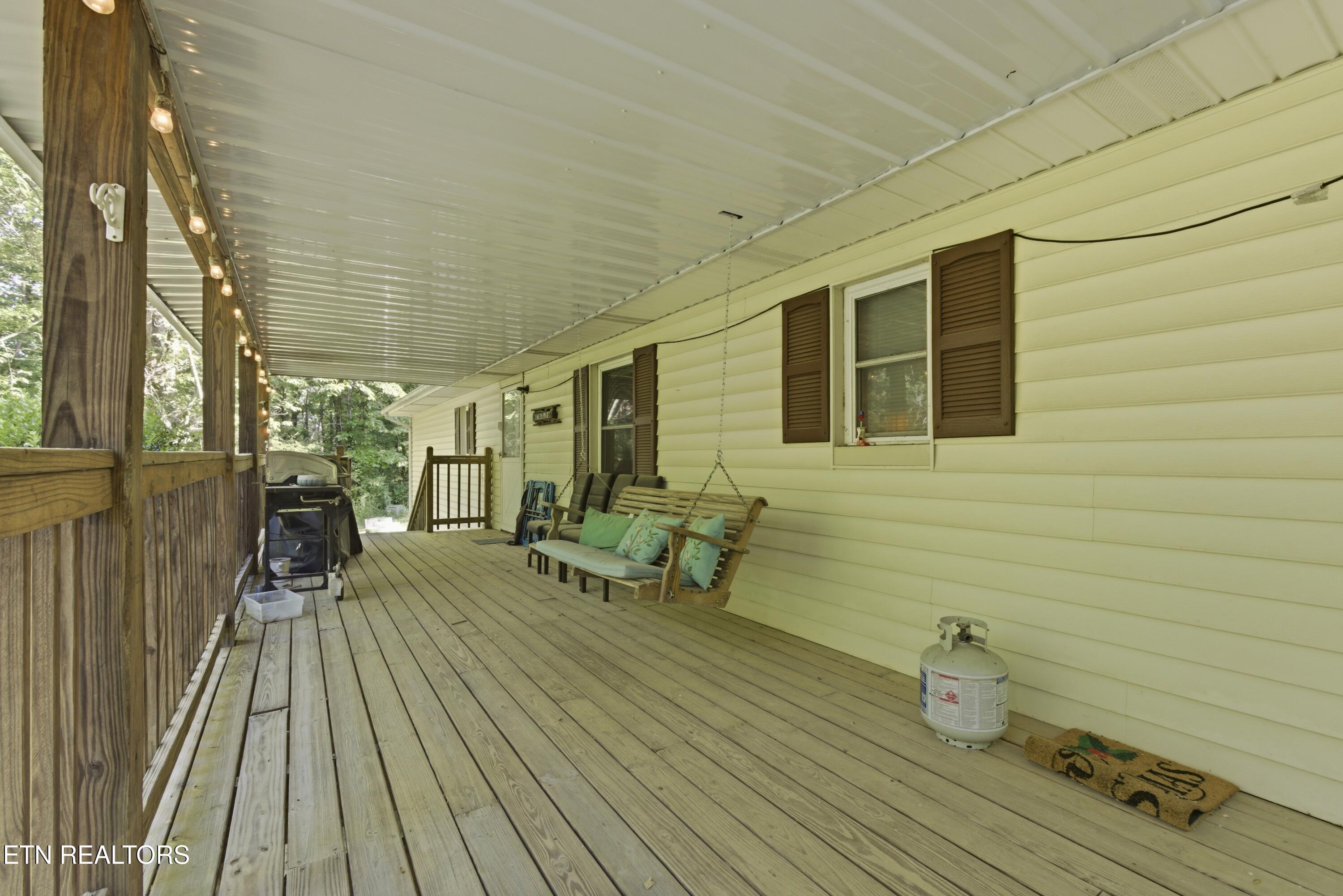 140 Walnut Street Deer Lodge TN 37726