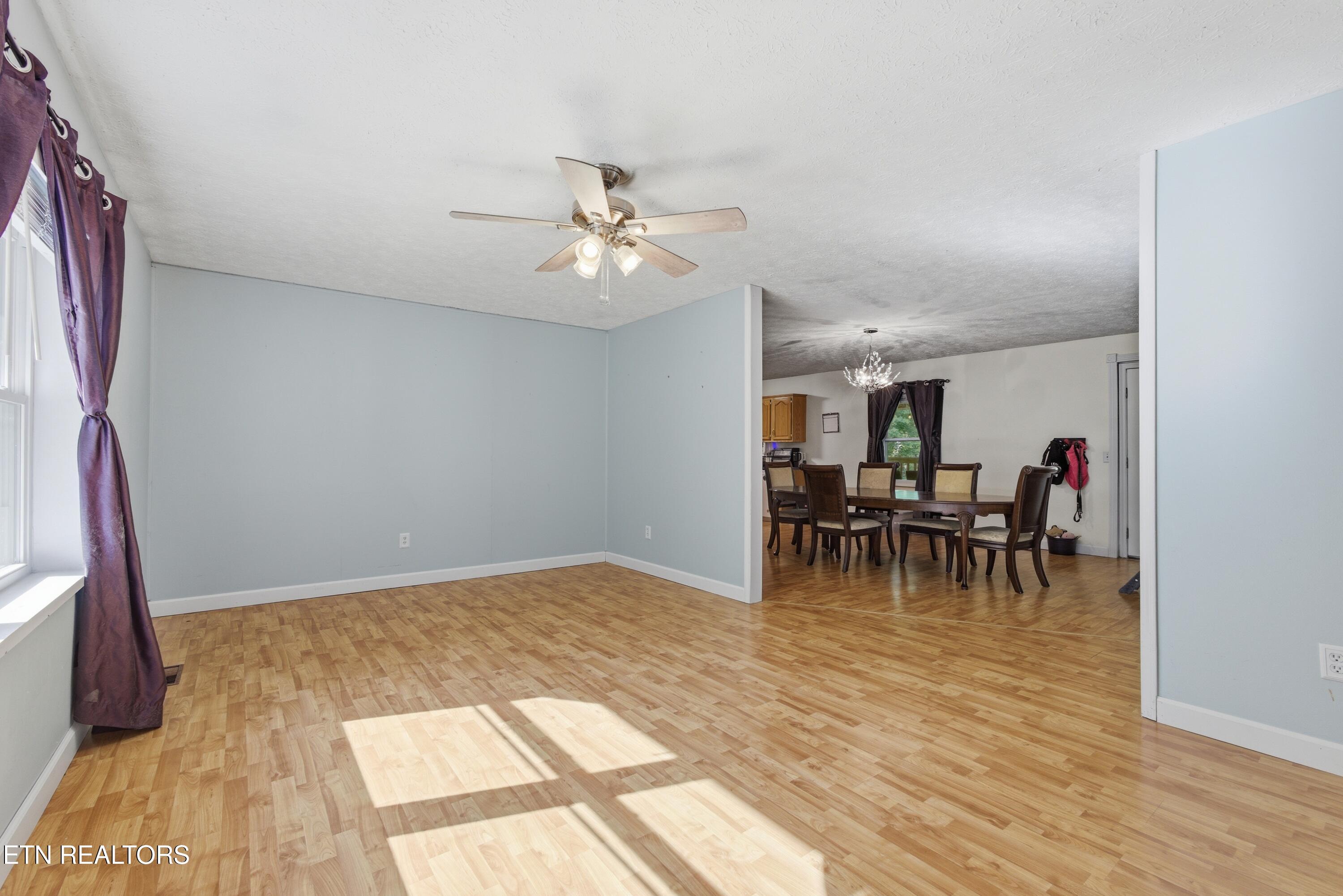140 Walnut Street Deer Lodge TN 37726