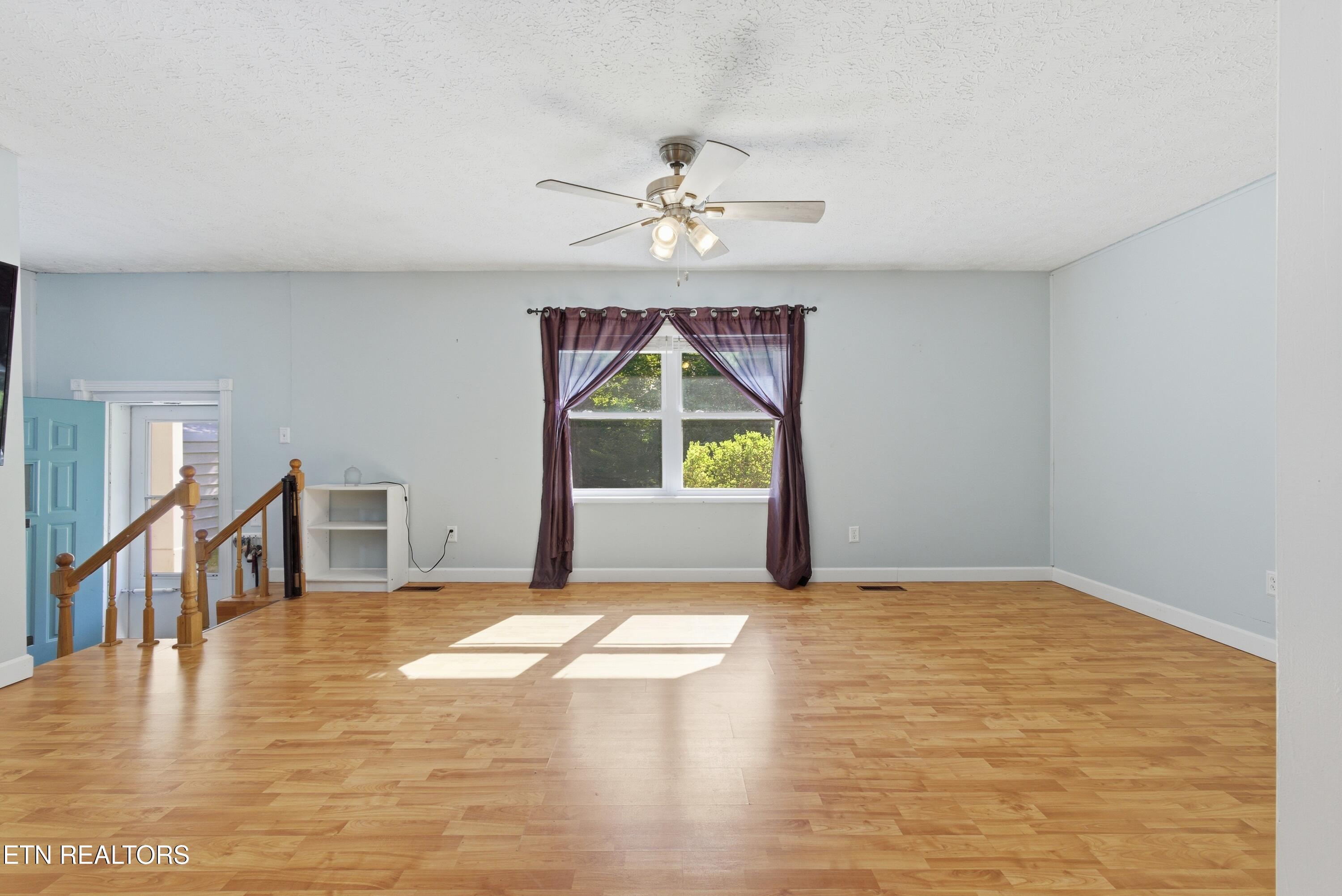 140 Walnut Street Deer Lodge TN 37726
