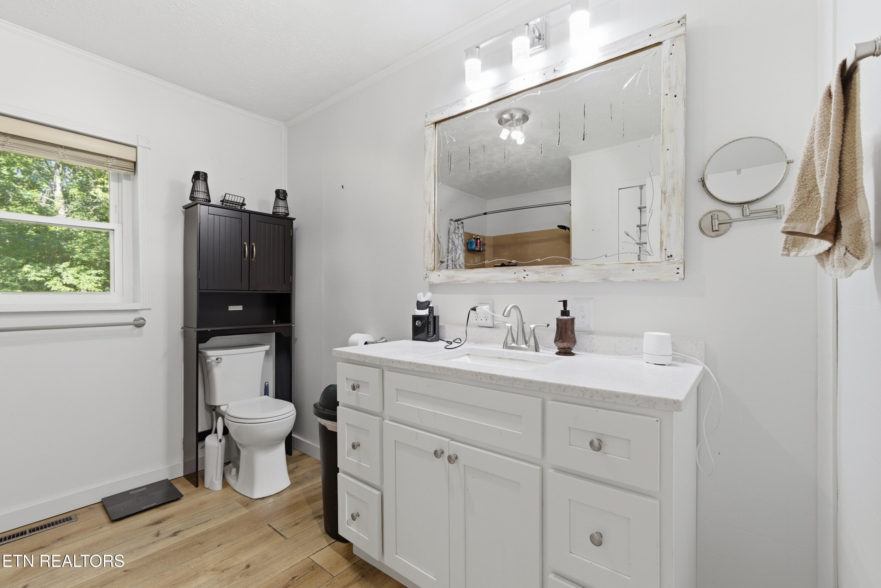 140 Walnut Street Deer Lodge TN 37726