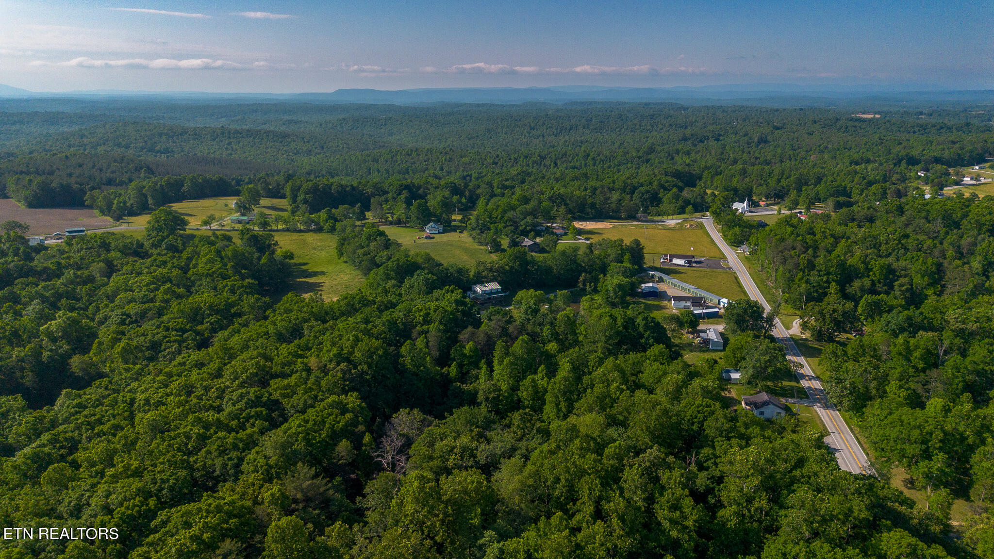 140 Walnut Street Deer Lodge TN 37726