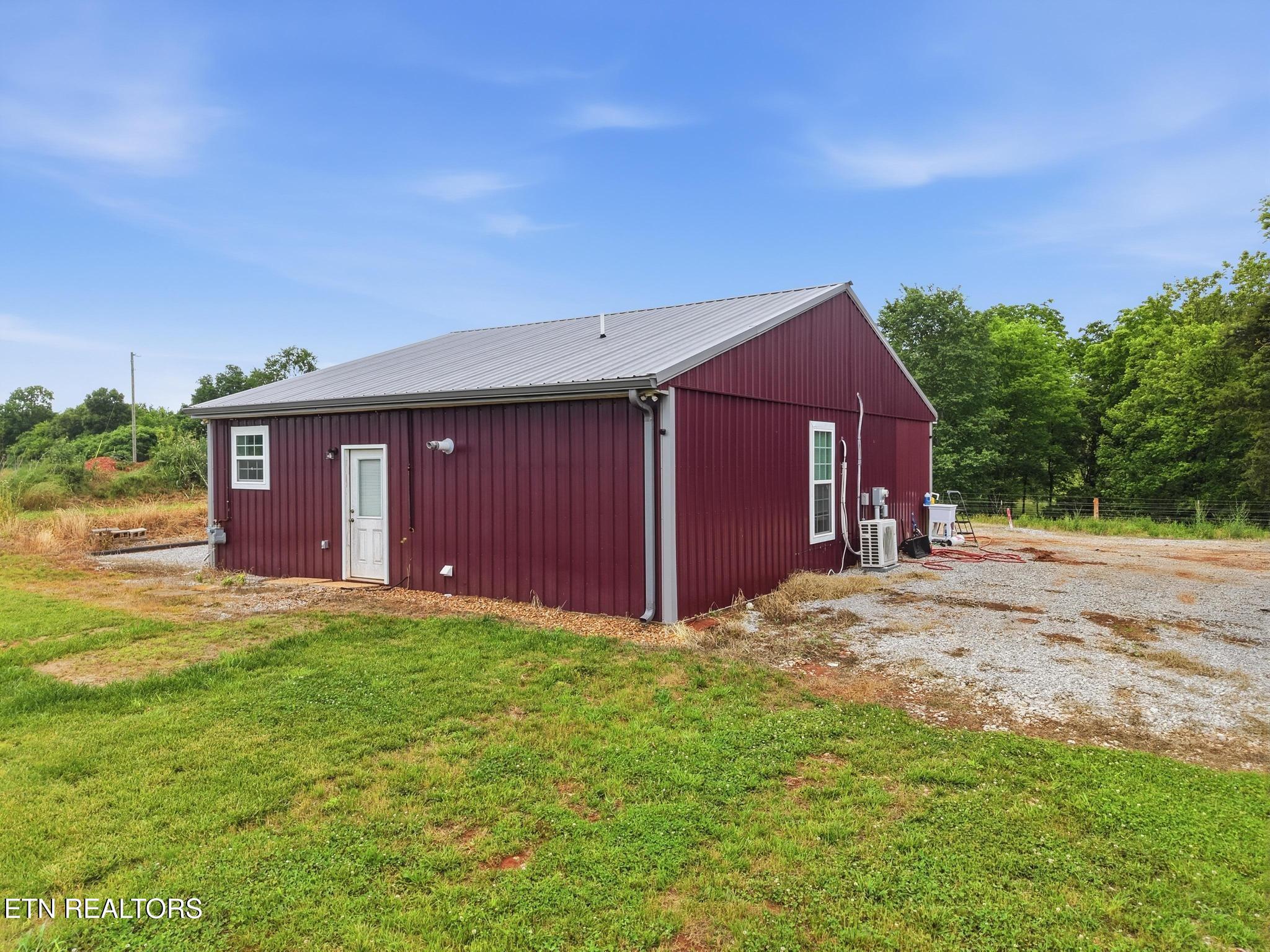 1050 Franks Ferry Road Sparta TN 38583
