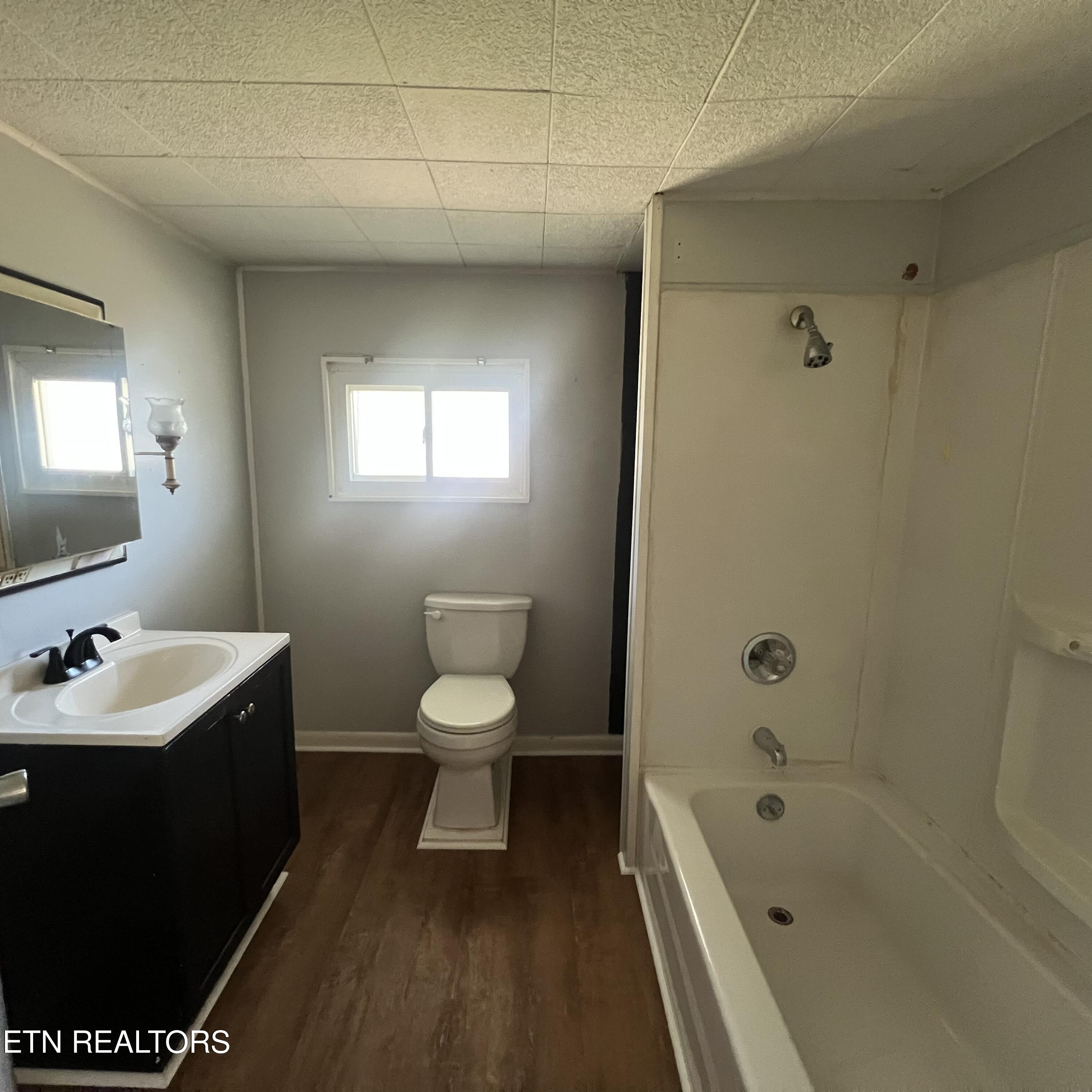 761 W Outer Oak Ridge TN 37830